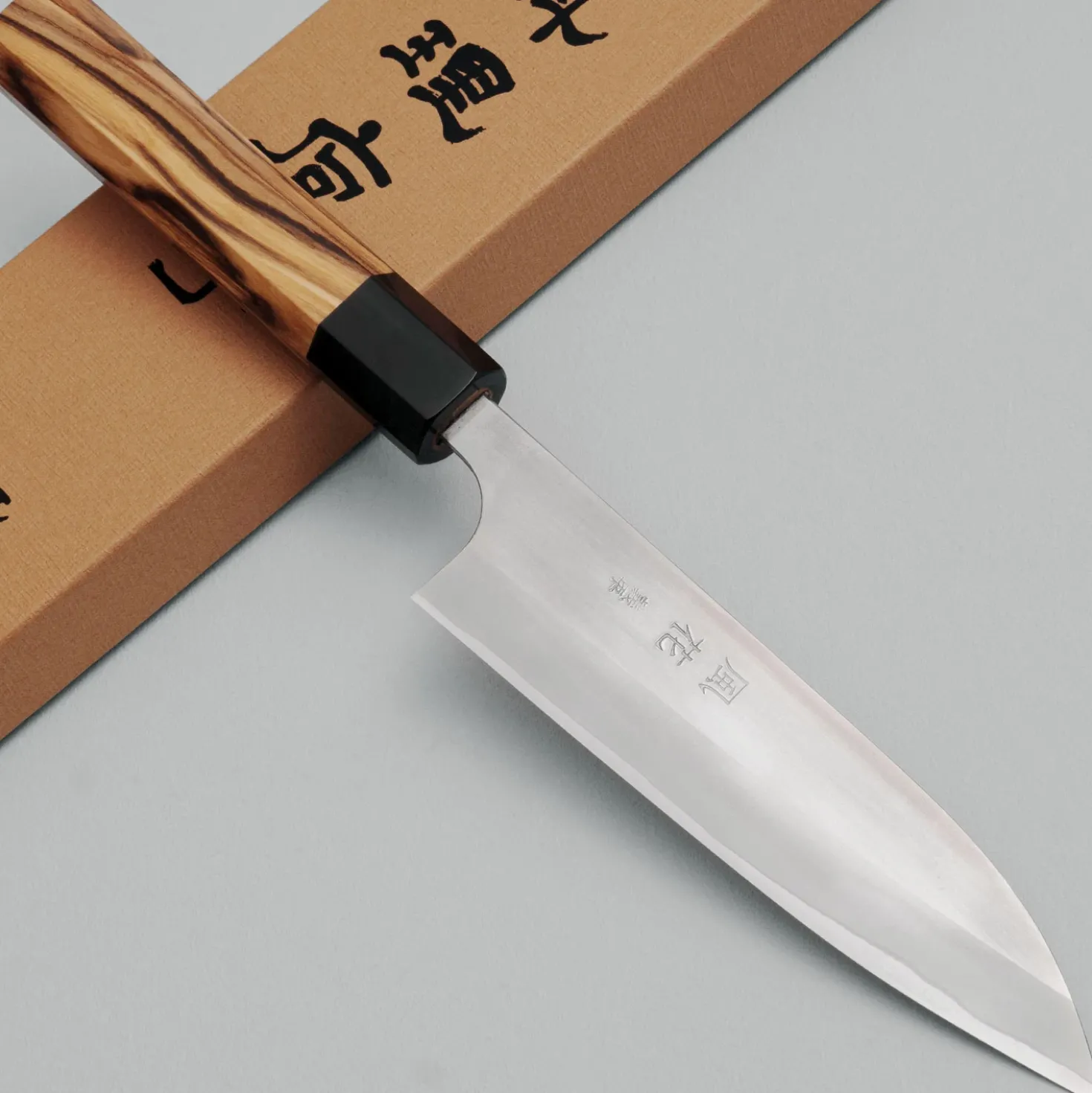 Gihei Kazahana HAP-40 Forged Olive Petty 15 cm