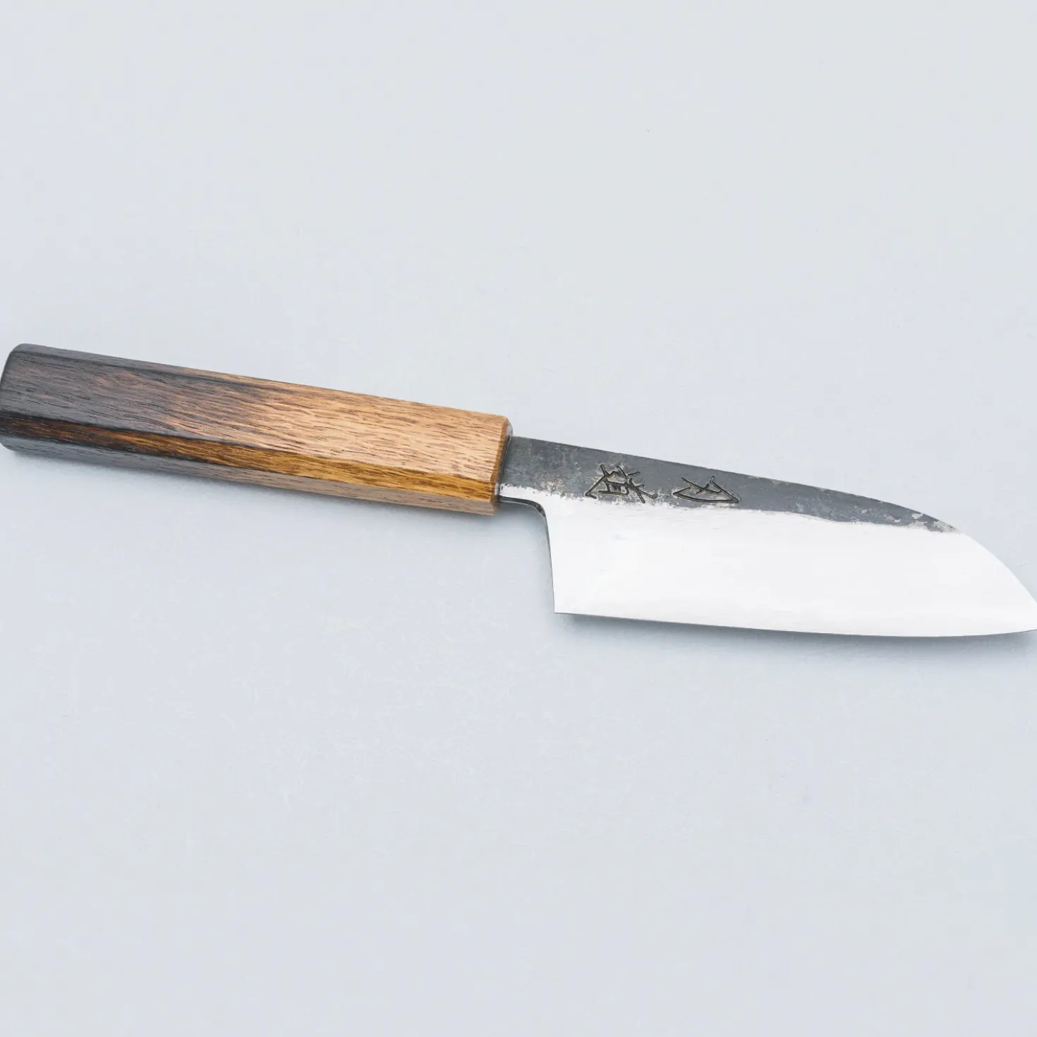 Hado Sumi Burned Oak Santoku 11 cm