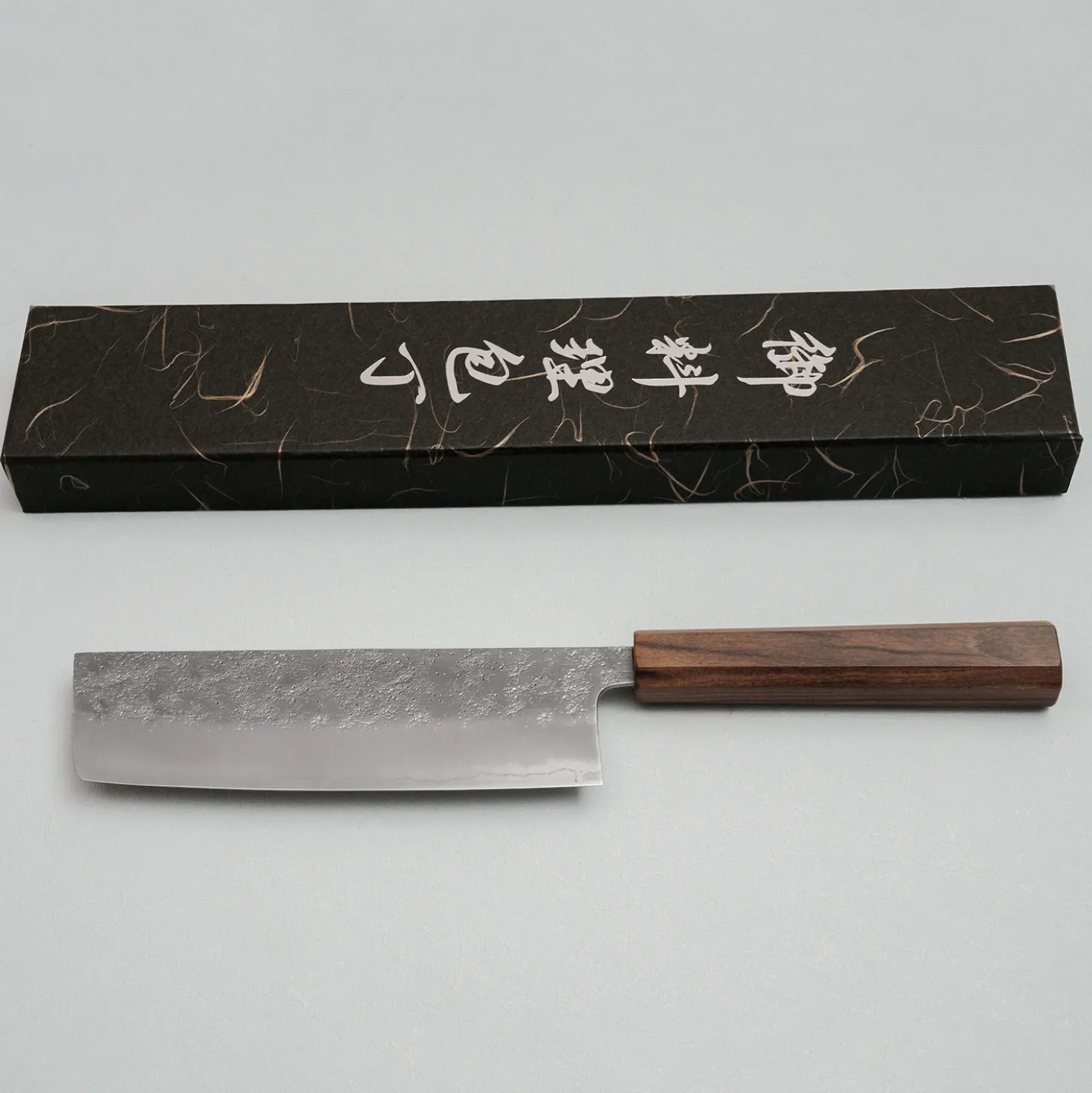 Hatsukokoro Ginrei Ginsan Bubinga Nakiri 17 cm