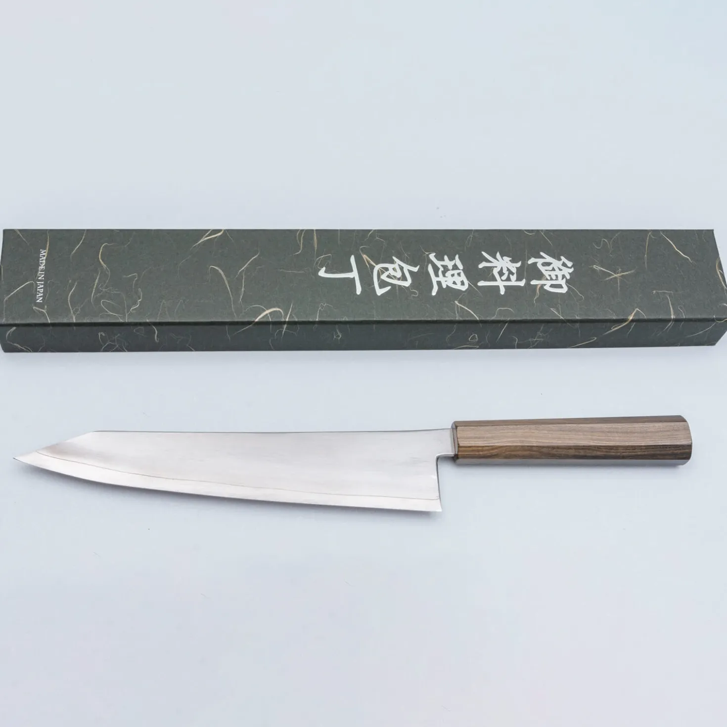 Hatsukokoro Hayabusa Ginsan Bubinga Kiritsuke 24 cm