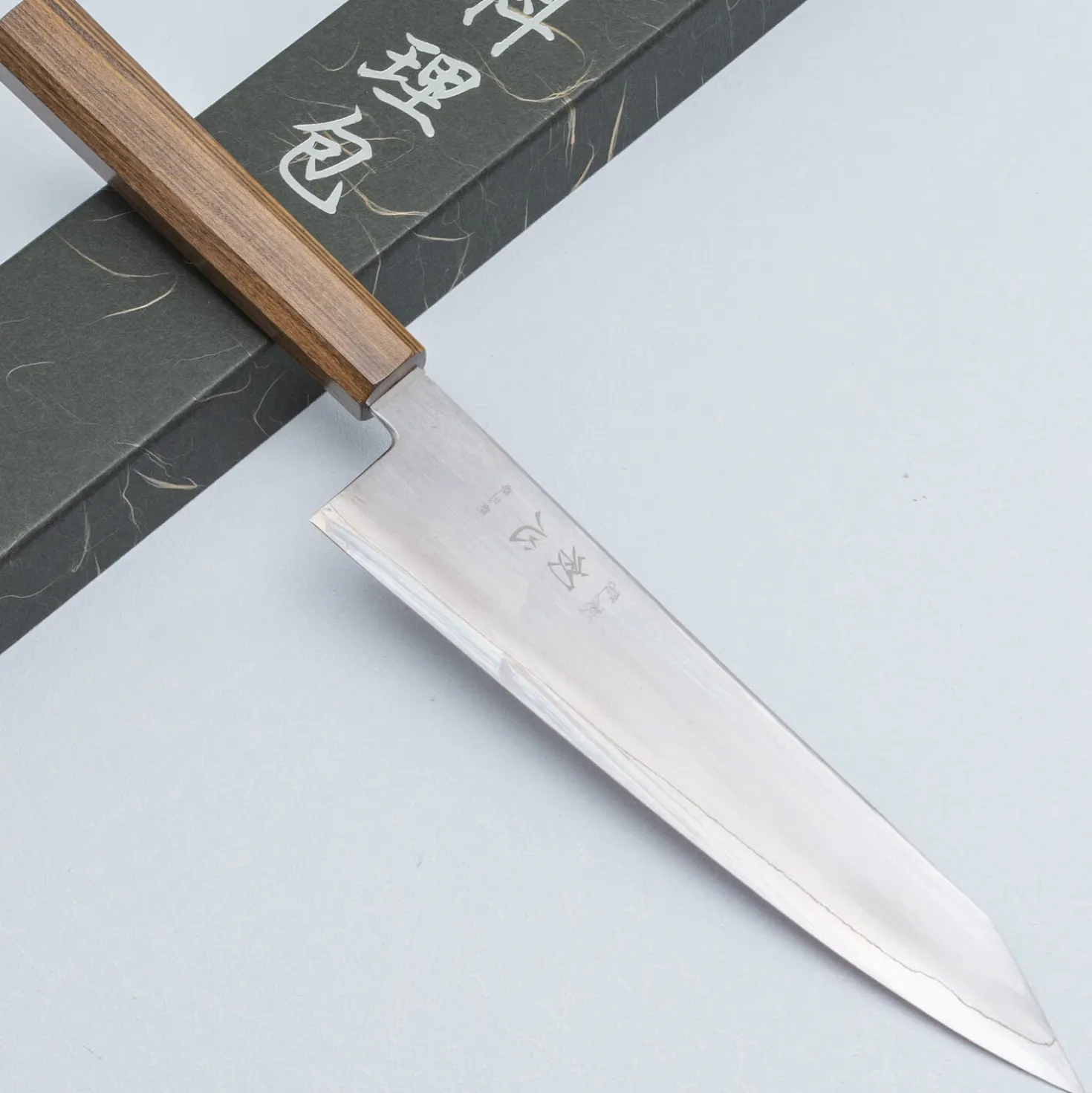 Hatsukokoro Hayabusa Ginsan Bubinga Kiritsuke 21 cm