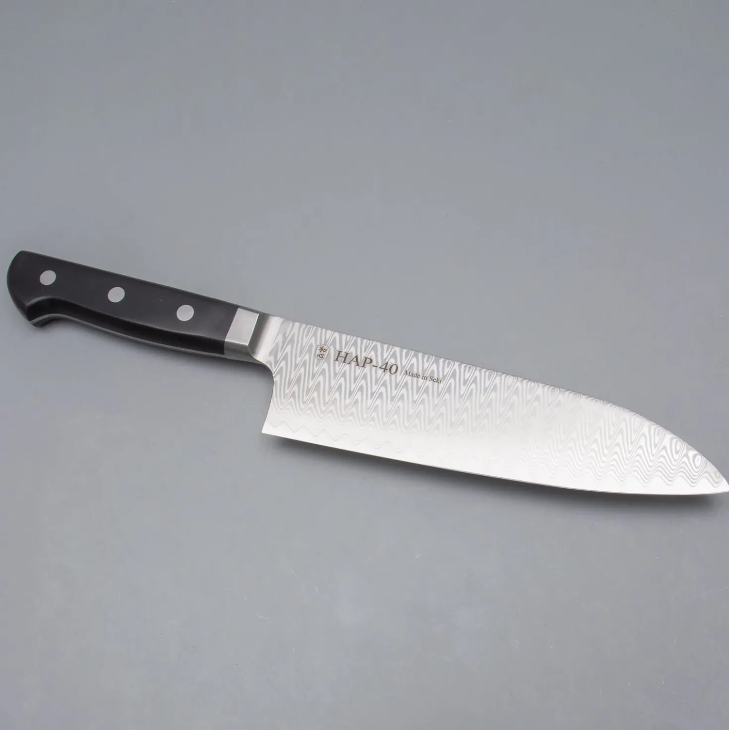 Hatsukokoro Hayabusa Hap40 Damast Santoku