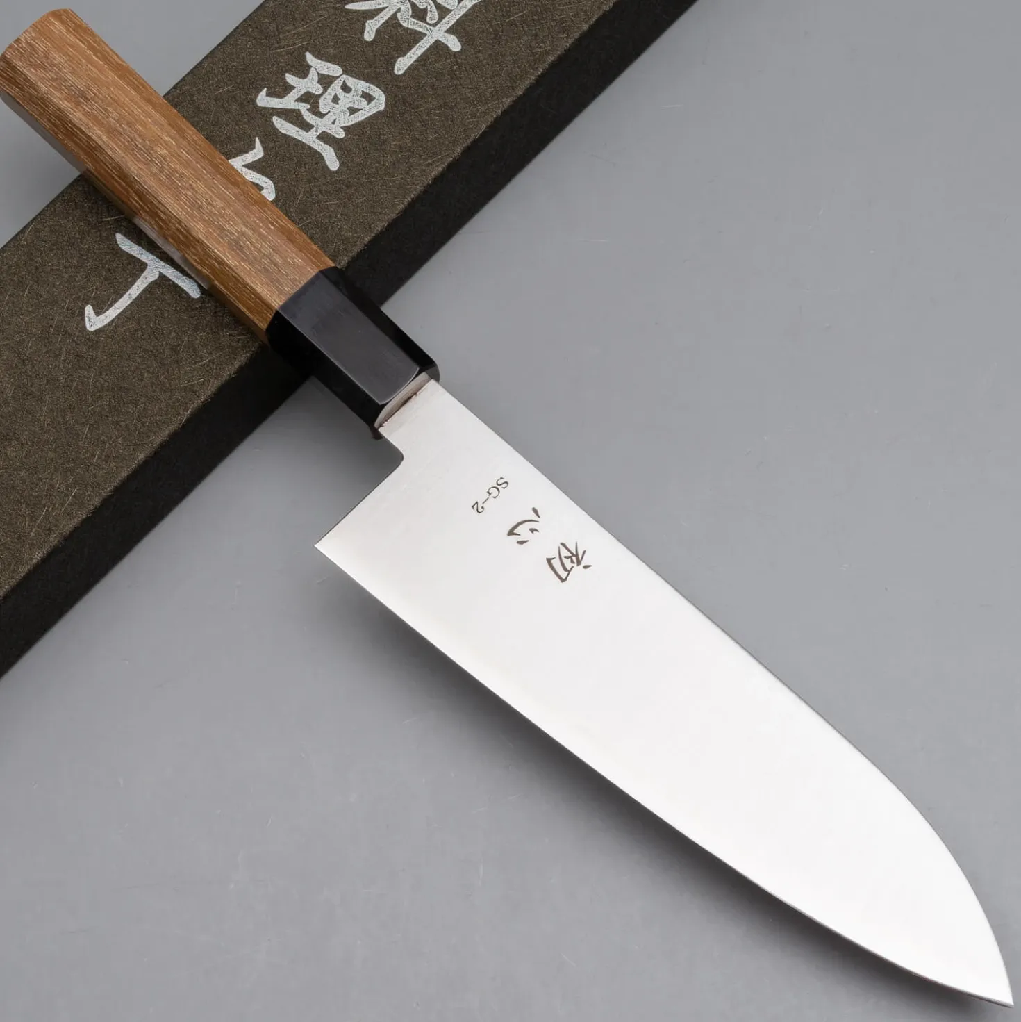 Hatsukokoro Hayabusa SG2 Santoku 18 cm
