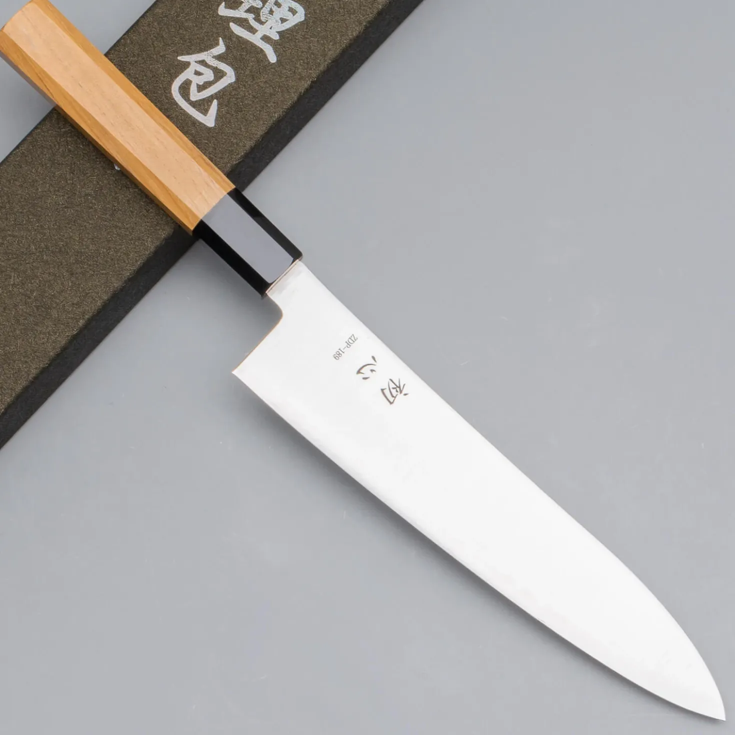 Hatsukokoro Hayabusa ZDP189 Gyuto 21 cm