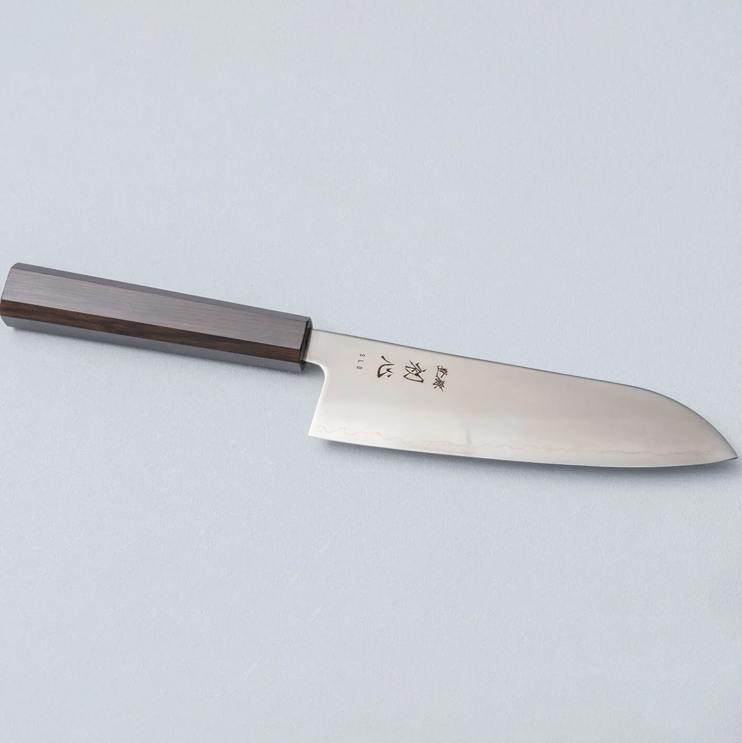 Hatsukokoro Hikari SLD Ebony Santoku 17 cm