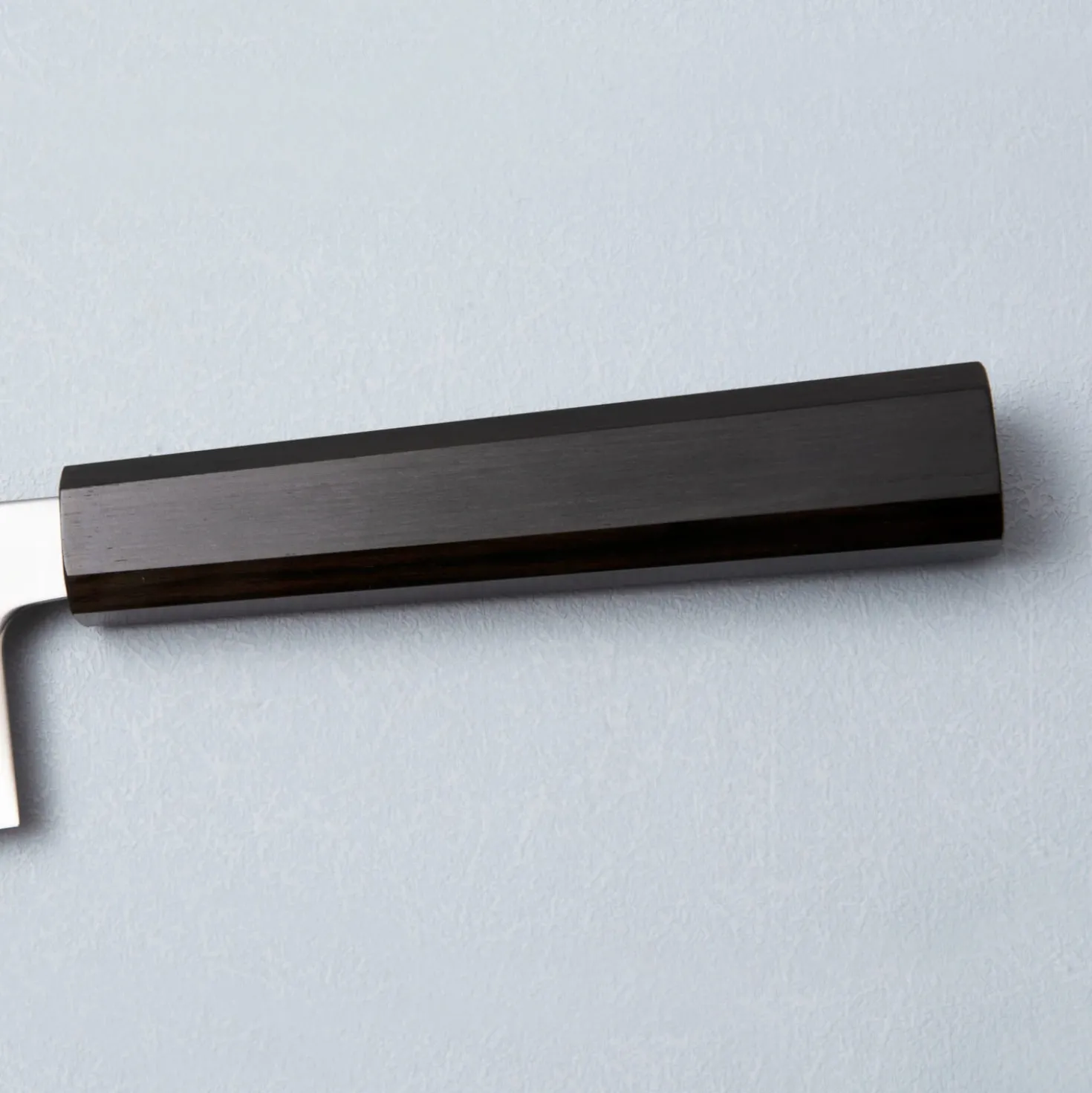Hatsukokoro Hikari SLD Ebony Santoku 17 cm
