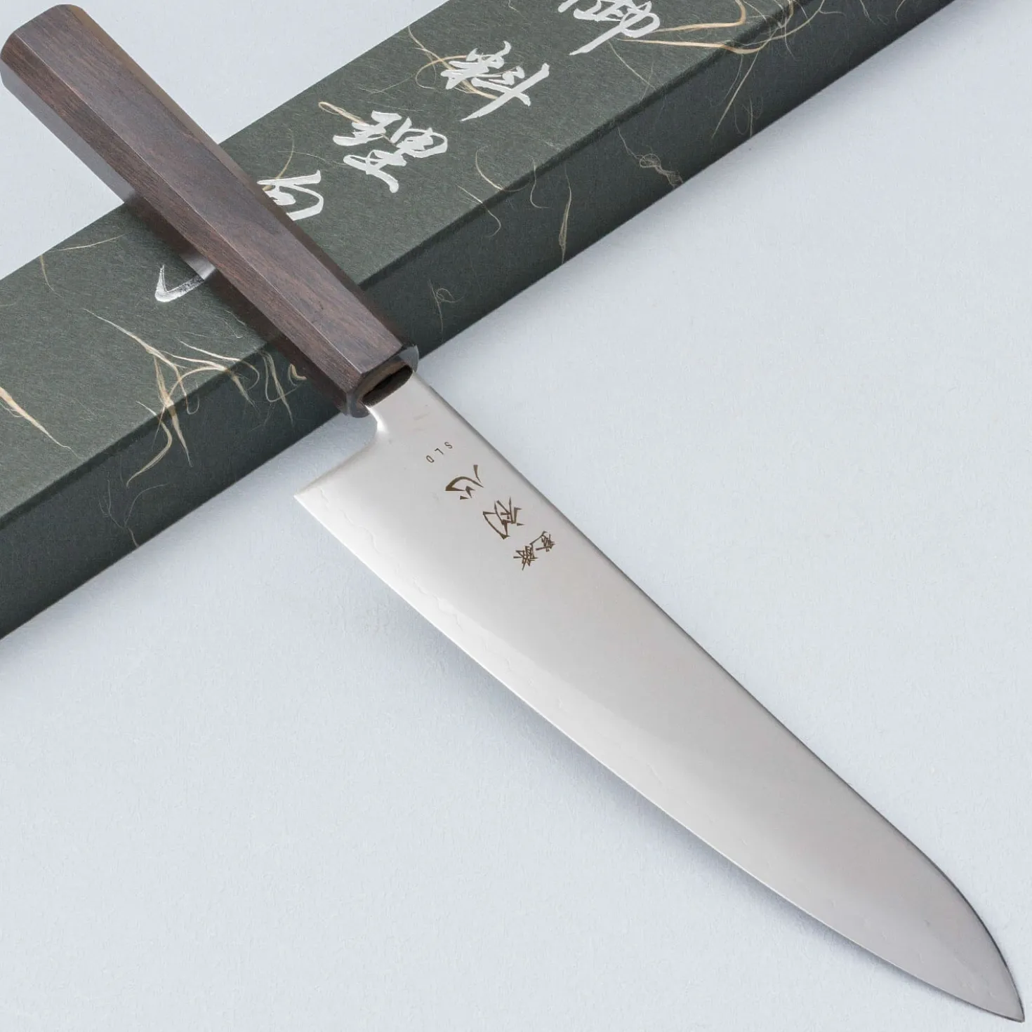 Hatsukokoro Hikari SLD Ebony Gyuto 19.5 cm