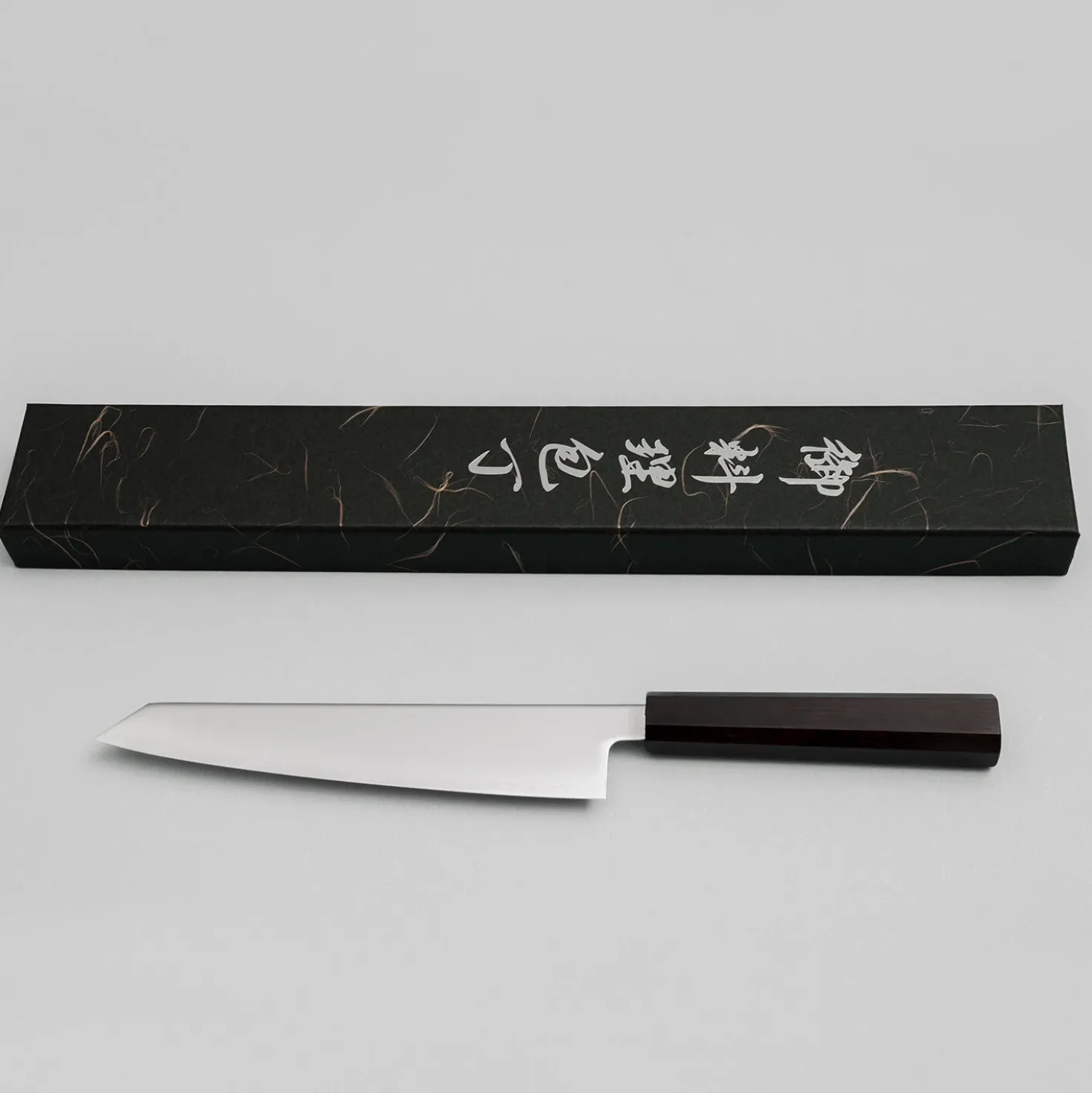 Hatsukokoro Hikari SLD Ebony Kiritsuke 20.5 cm