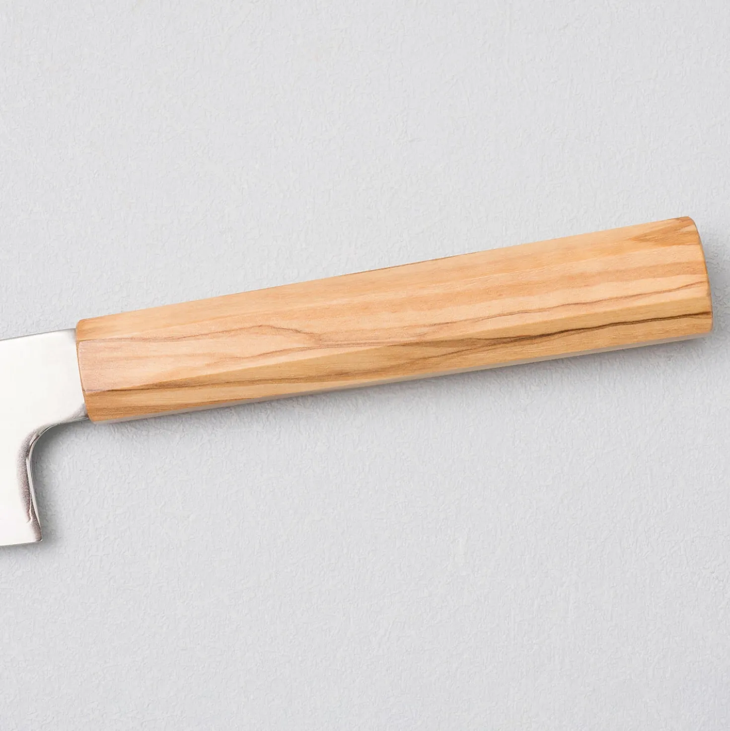 Hatsukokoro Hikari SLD Olive Ko-Santoku 15 cm