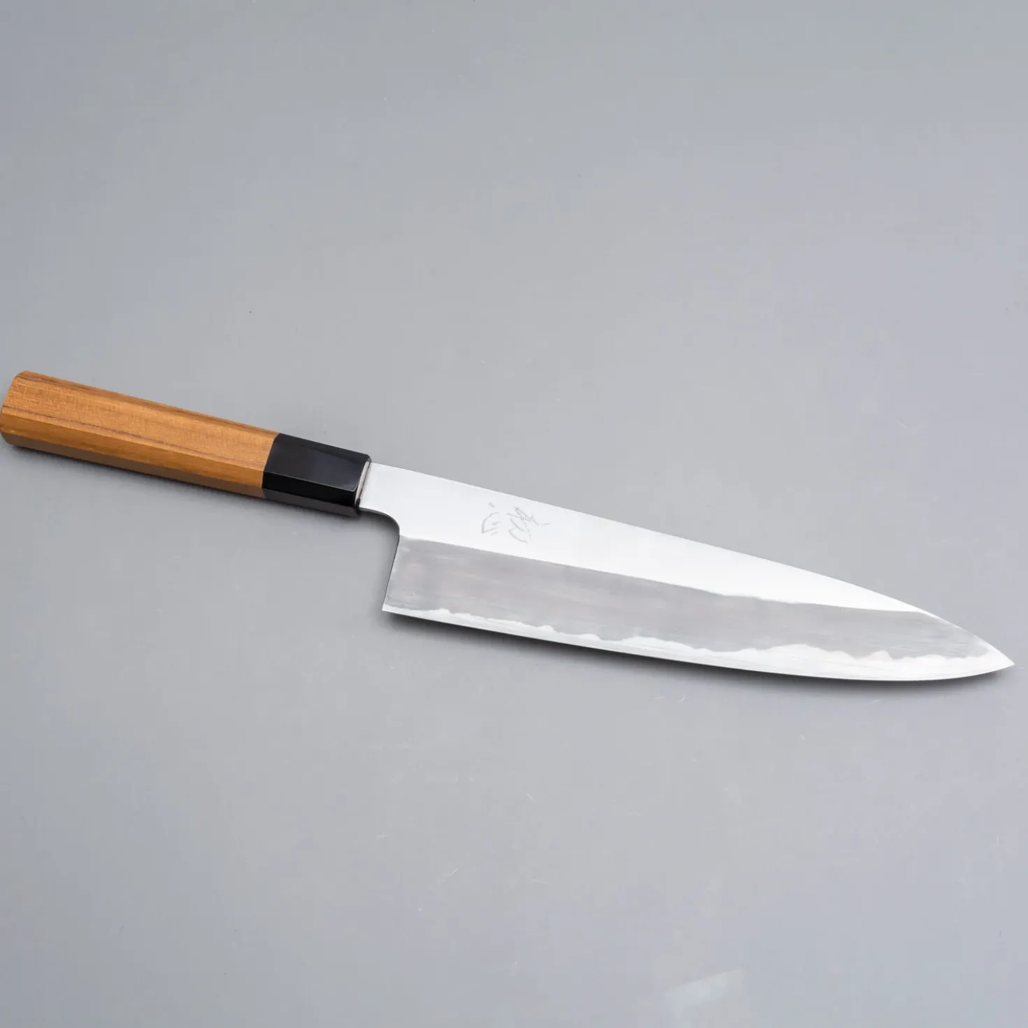 Hatsukokoro Komorebi Aogami 2 Gyuto 21 cm