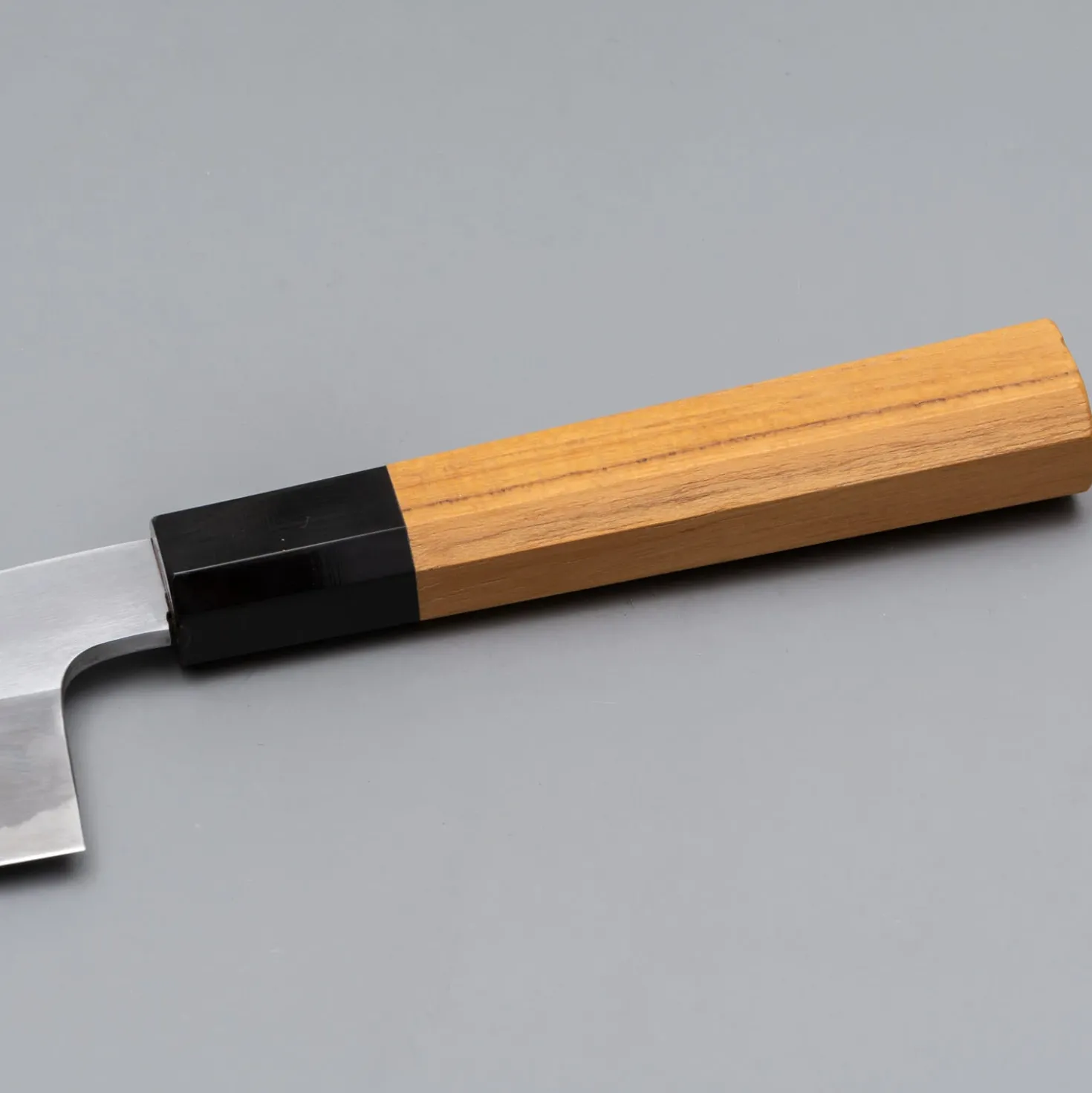 Hatsukokoro Komorebi Aogami 2 Gyuto 21 cm