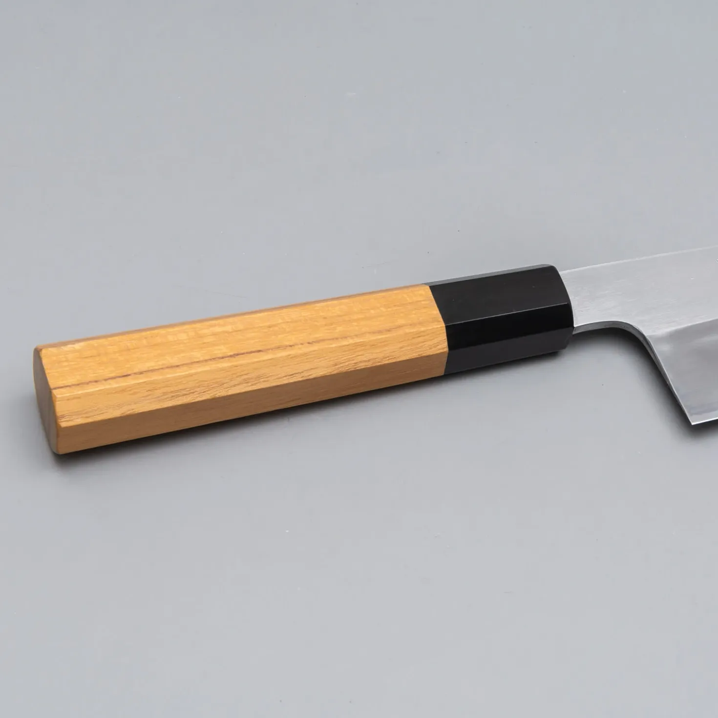 Hatsukokoro Komorebi Aogami 2 Gyuto 21 cm