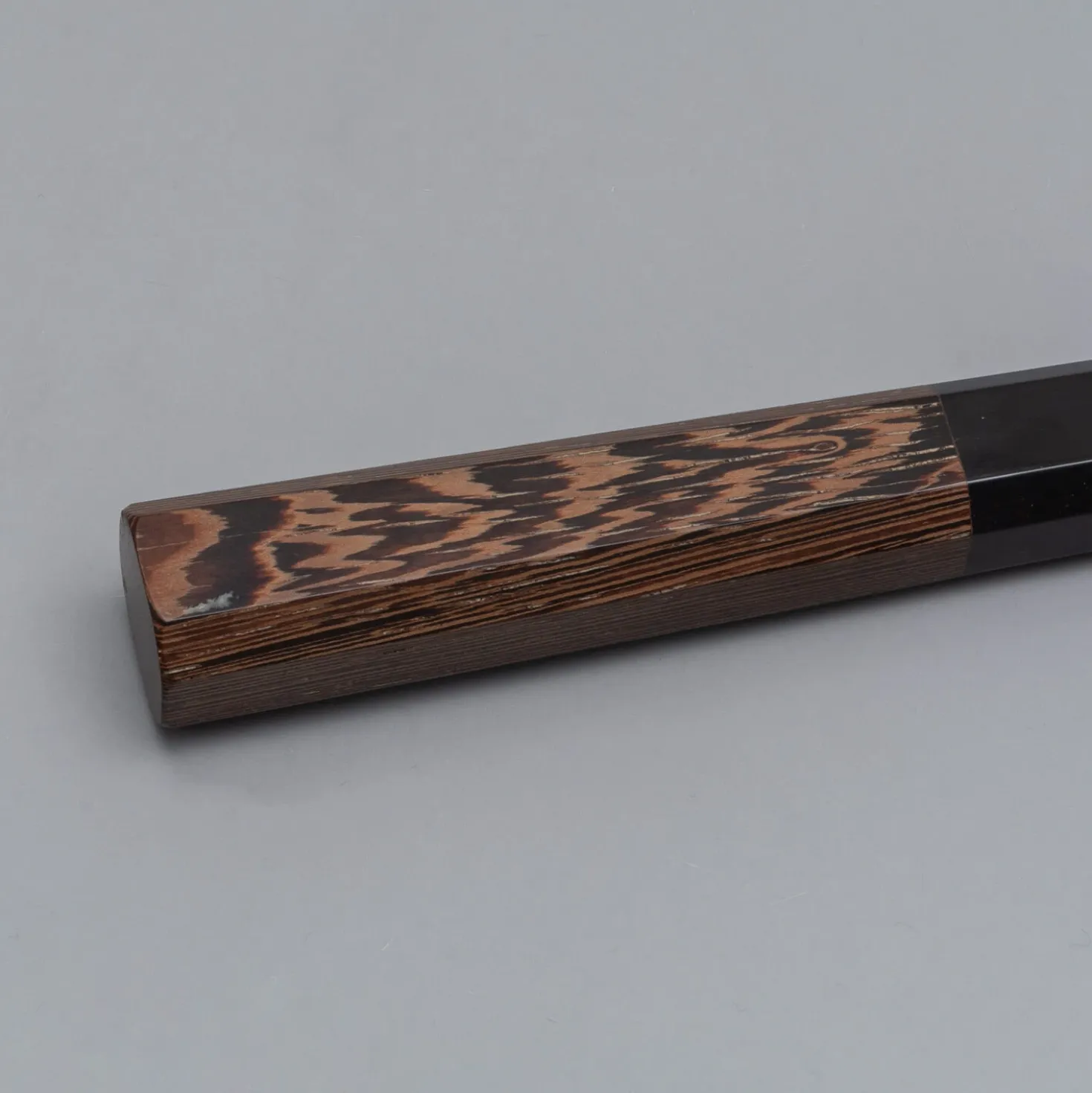 Hatsukokoro Komorebi Aogami 1 Damast Gyuto 21 cm