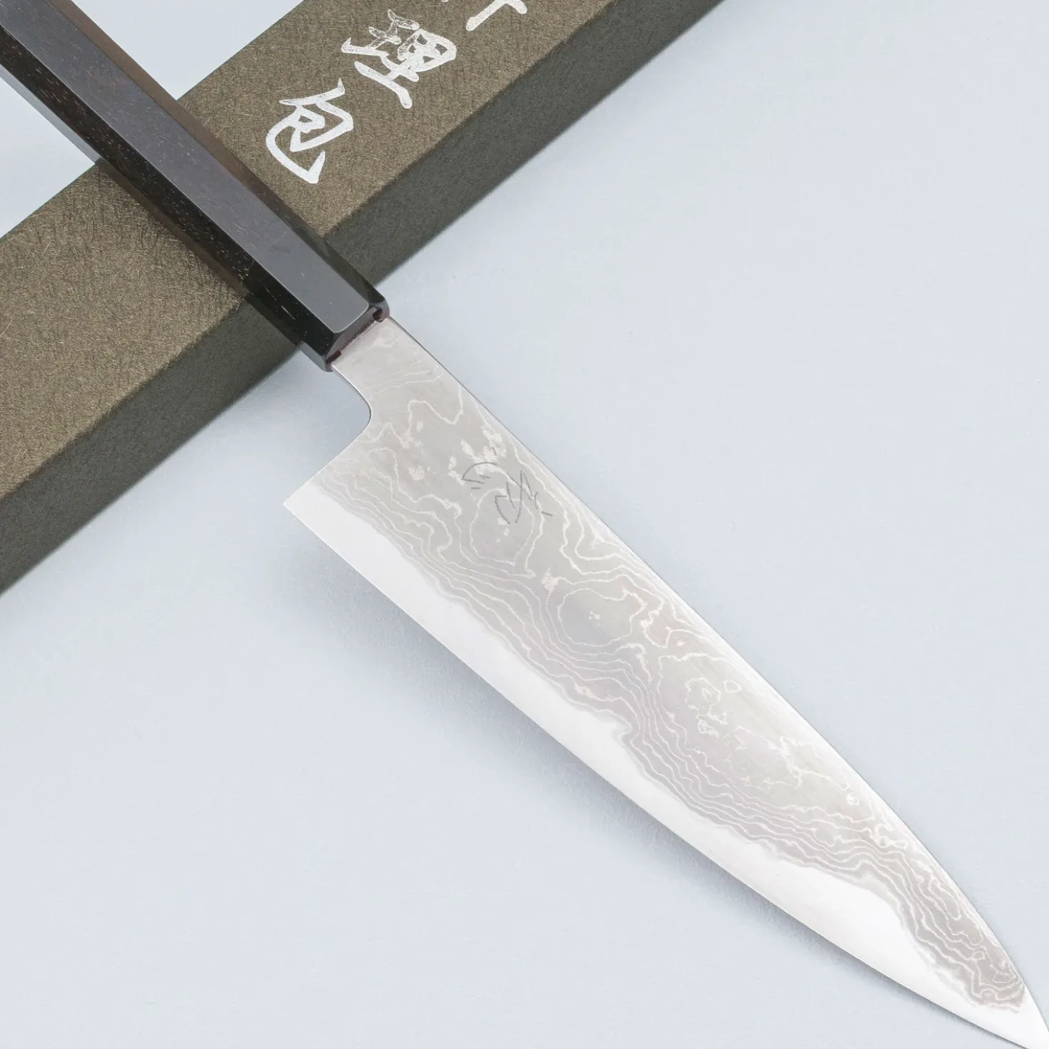 Hatsukokoro Komorebi Aogami 1 Damast Ebony Gyuto 21 cm