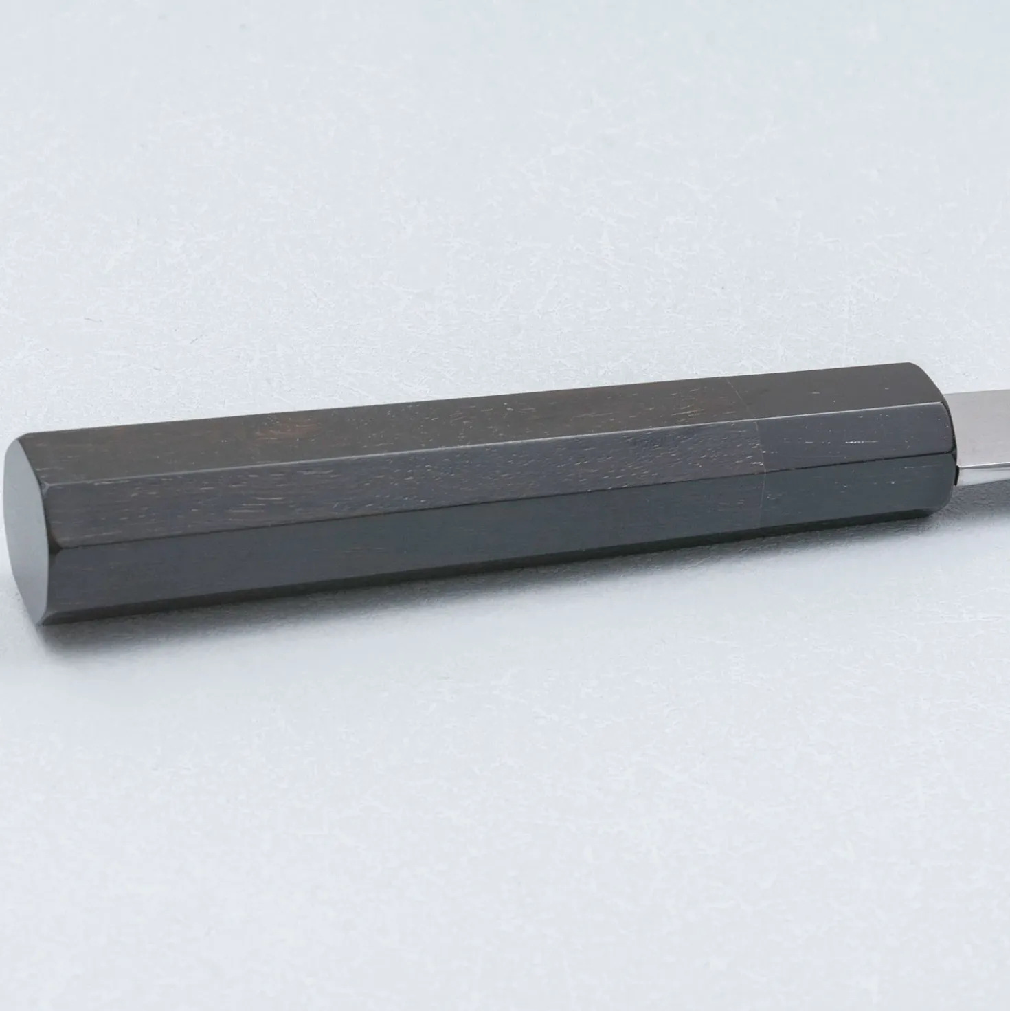Hatsukokoro Komorebi Aogami 1 Damast Ebony Gyuto 21 cm