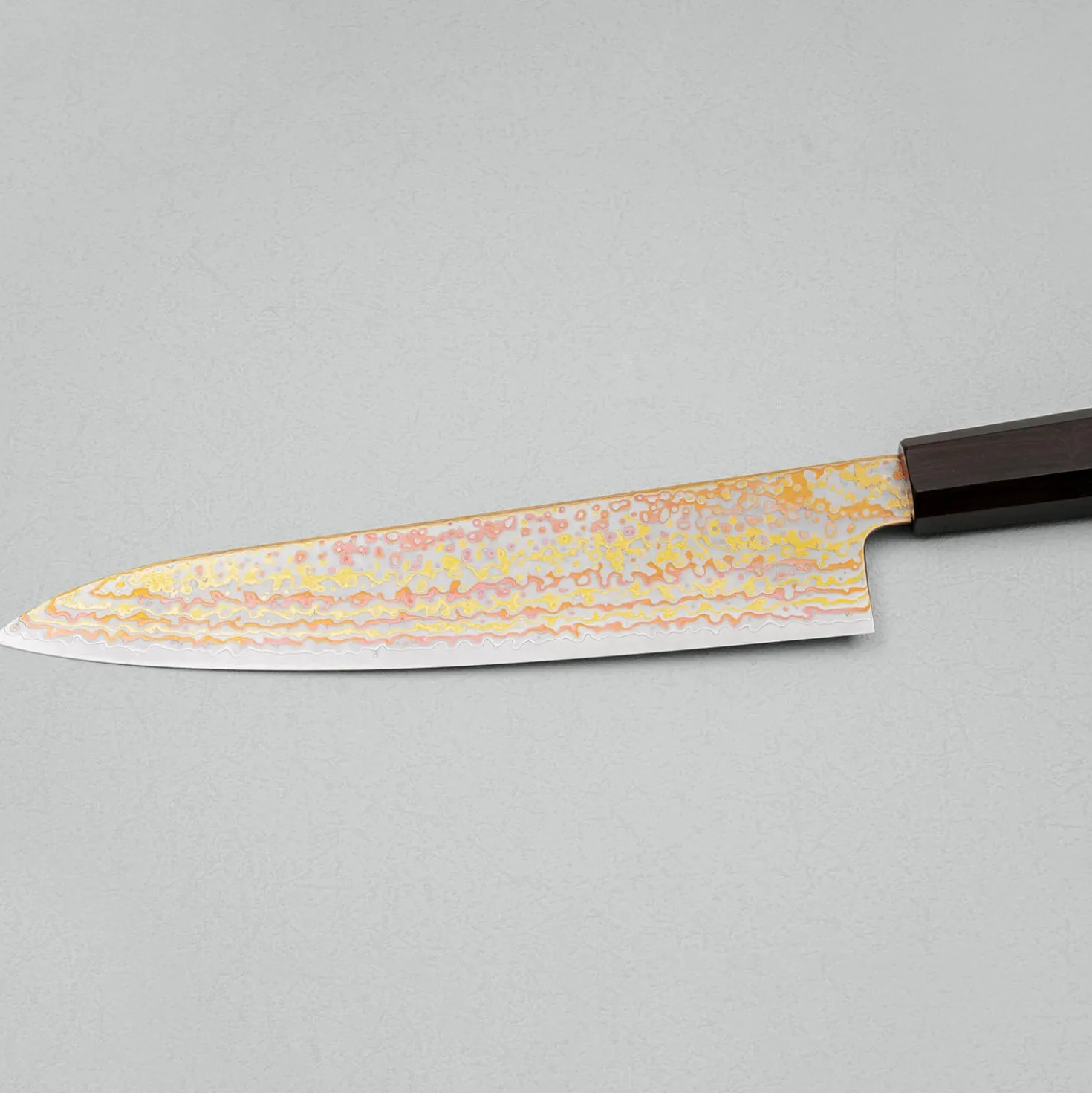Hatsukokoro Kujaku V-Toku 2 Rainbow Damast Gyuto 21 cm