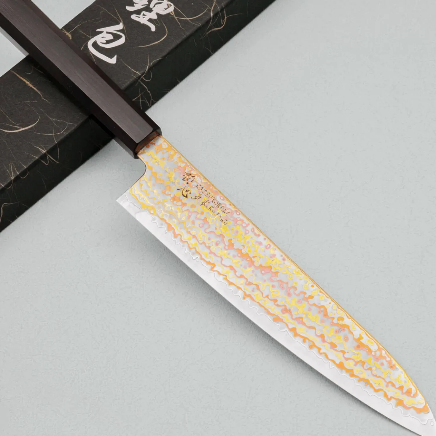 Hatsukokoro Kujaku V-Toku 2 Rainbow Damast Gyuto 21 cm