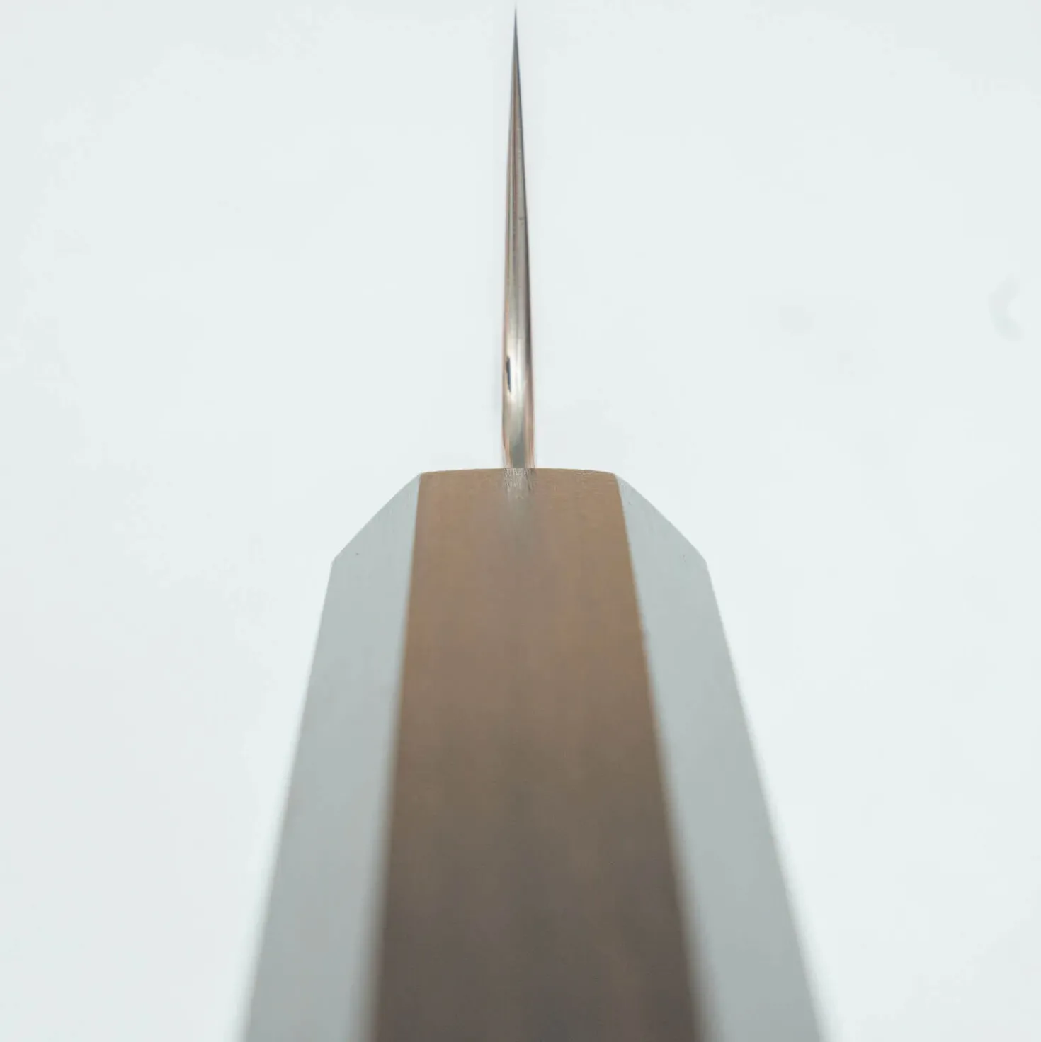 Hatsukokoro Kujaku V-Toku 2 Rainbow Damast Sujihiki 27 cm