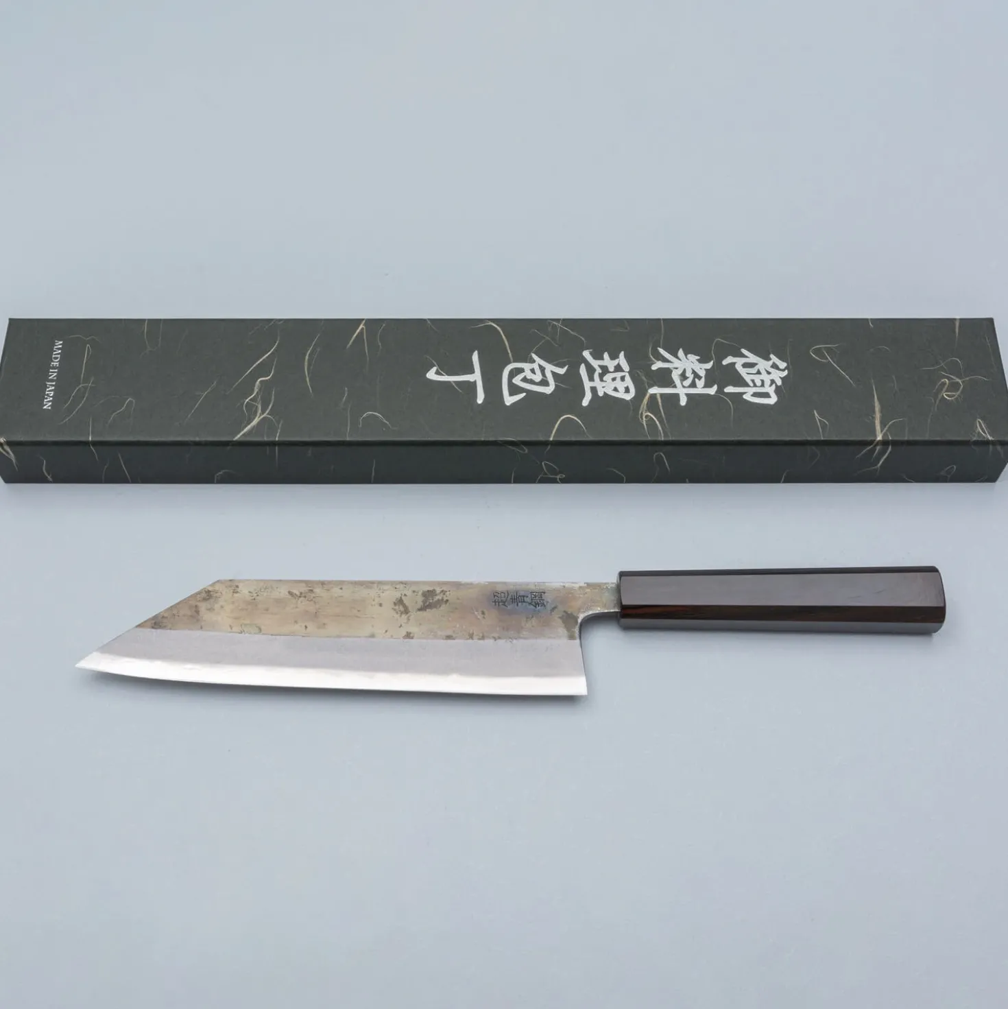 Hatsukokoro Kurosagi Aogami Super Ebony Kiritsuke 21 cm