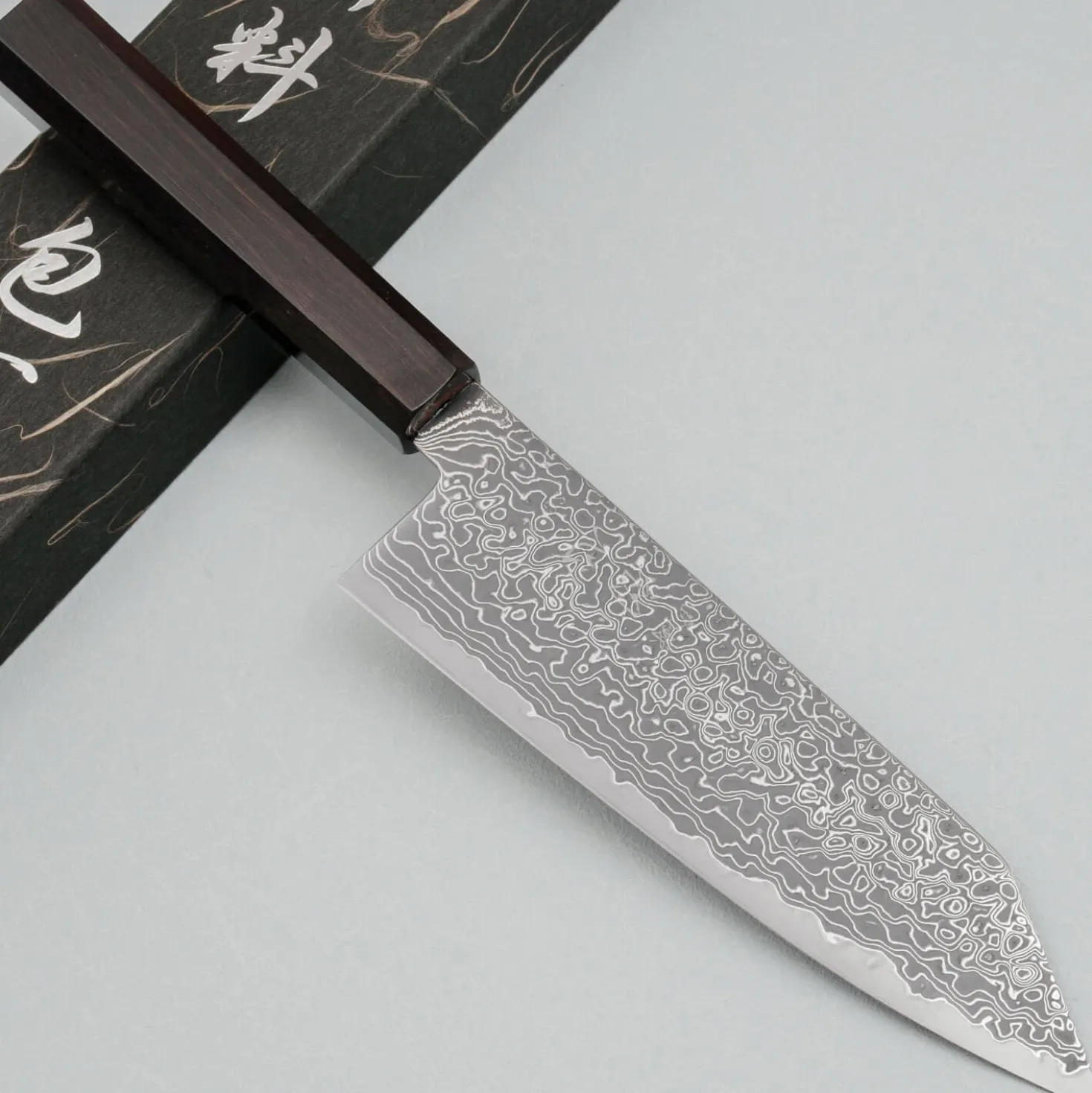 Hatsukokoro Ryuhyo Kurozome SG2 Damast Bunka 18 cm