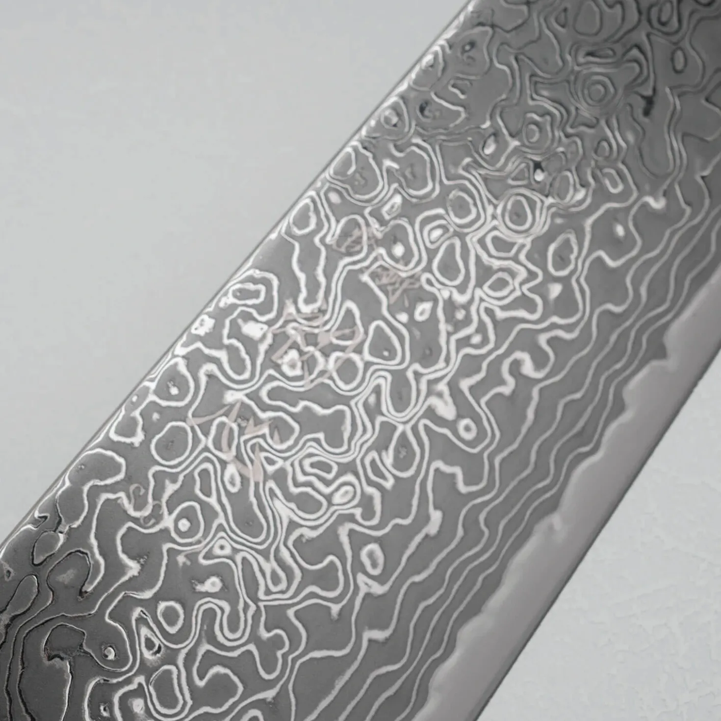 Hatsukokoro Ryuhyo Kurozome SG2 Damast Bunka 18 cm