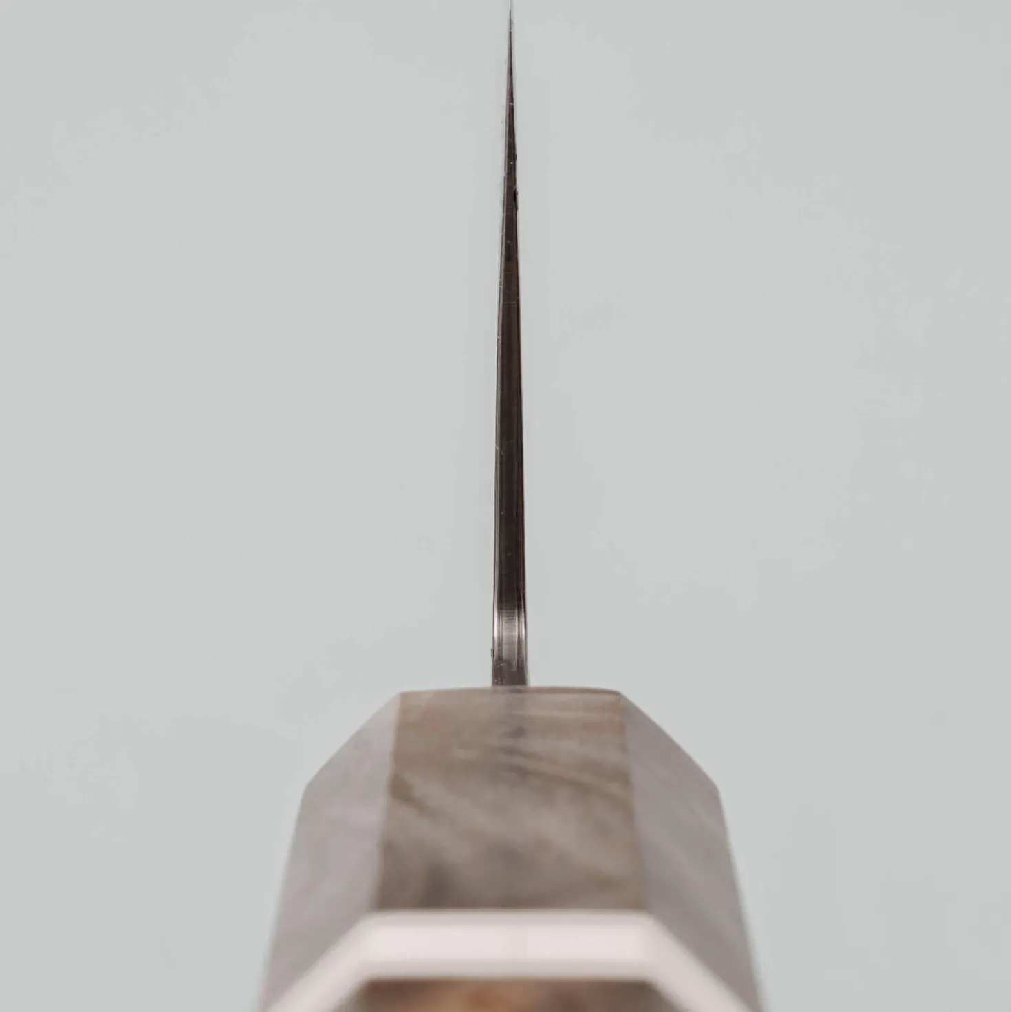 Hatsukokoro Ryuhyo Kurozome SG2 Damast Birch Santoku 18 cm