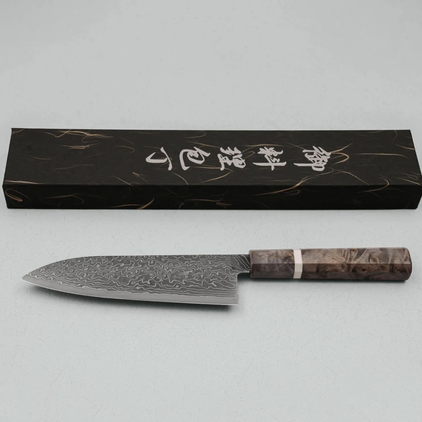 Hatsukokoro Ryuhyo Kurozome SG2 Damast Birch Santoku 18 cm