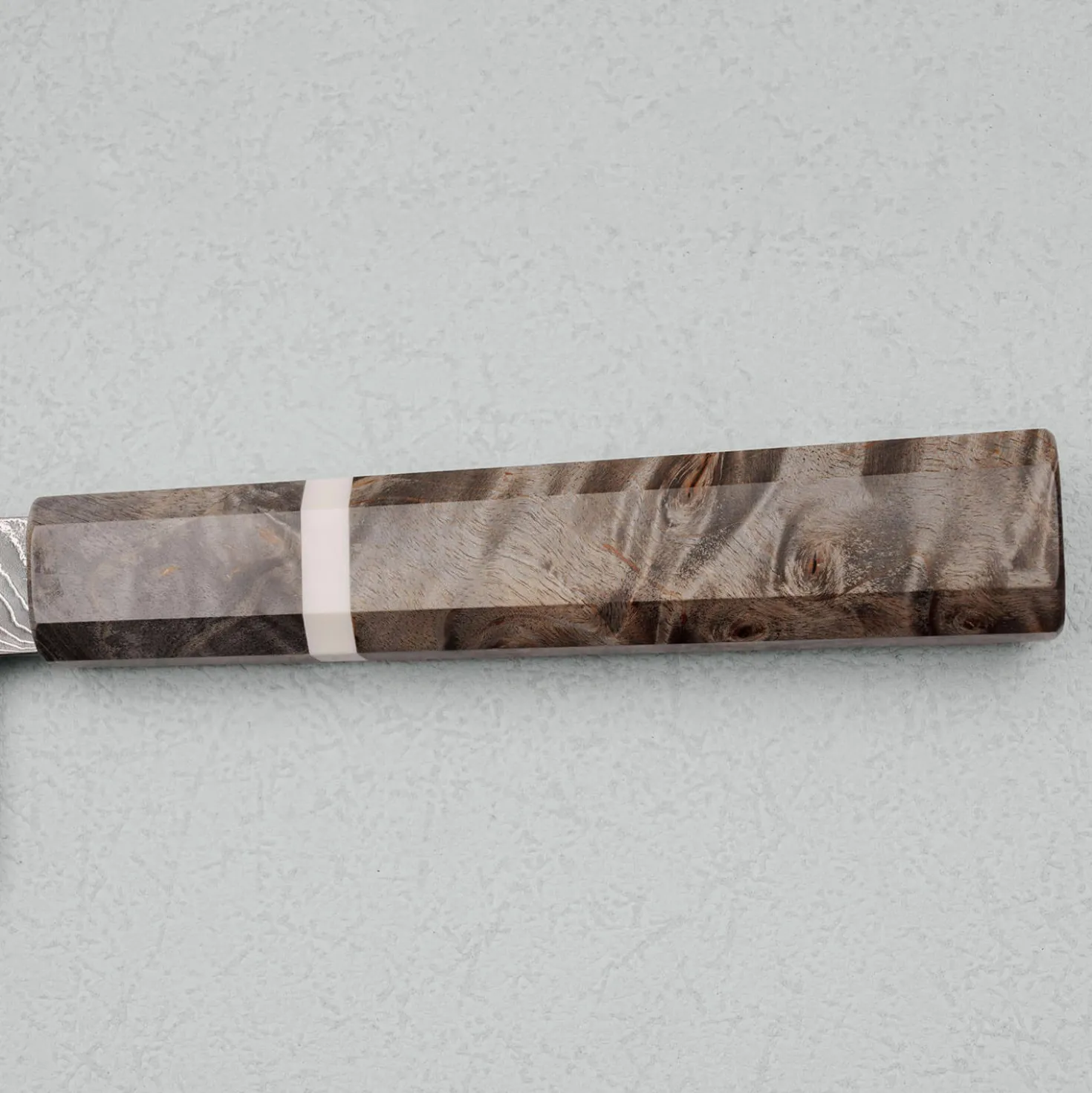 Hatsukokoro Ryuhyo Kurozome SG2 Damast Birch Santoku 18 cm