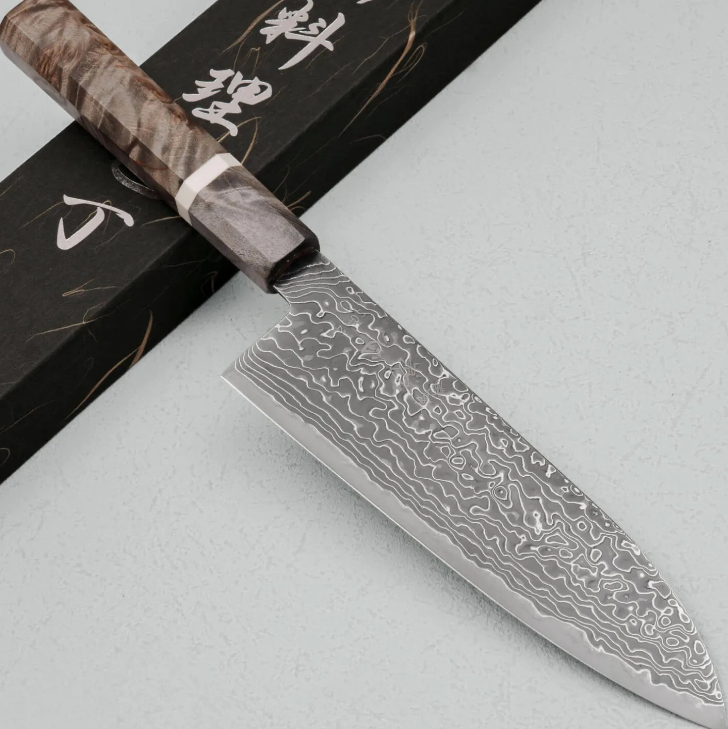 Hatsukokoro Ryuhyo Kurozome SG2 Damast Birch Santoku 18 cm