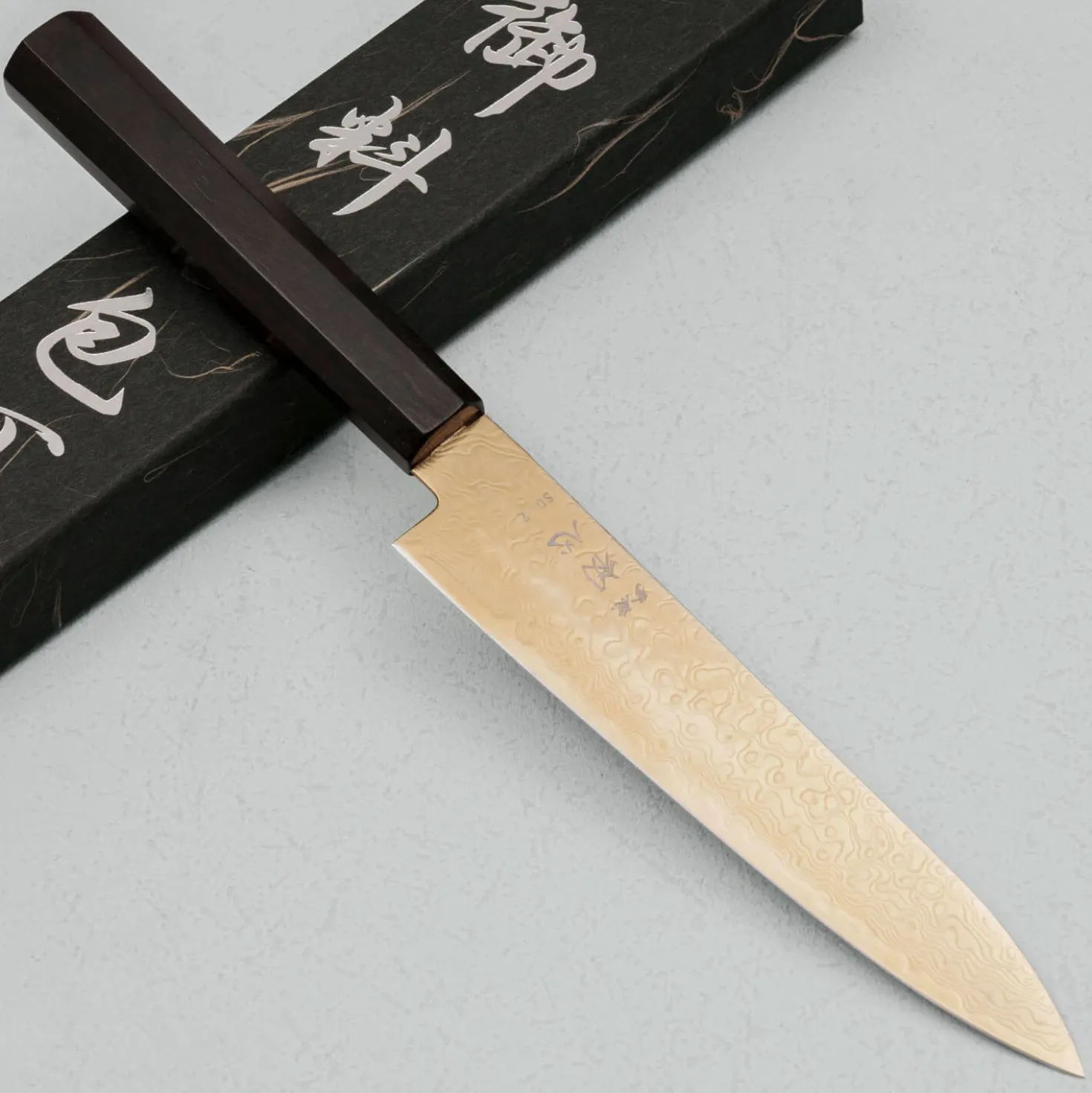 Hatsukokoro Ryuhyo SG2 Damast Ebony Gold Coating Petty 15 cm