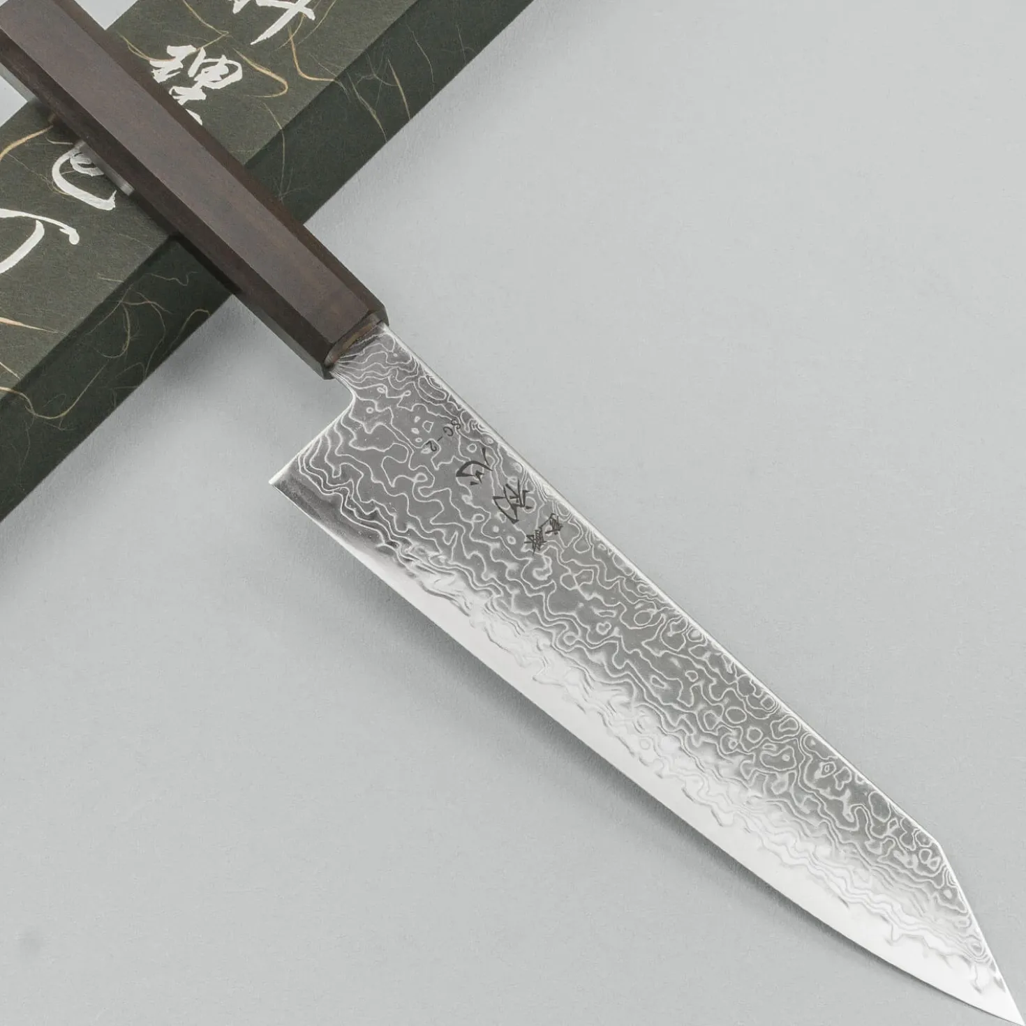 Hatsukokoro Ryuhyo SG2 Damast Ebony Kiritsuke Gyuto 21 cm