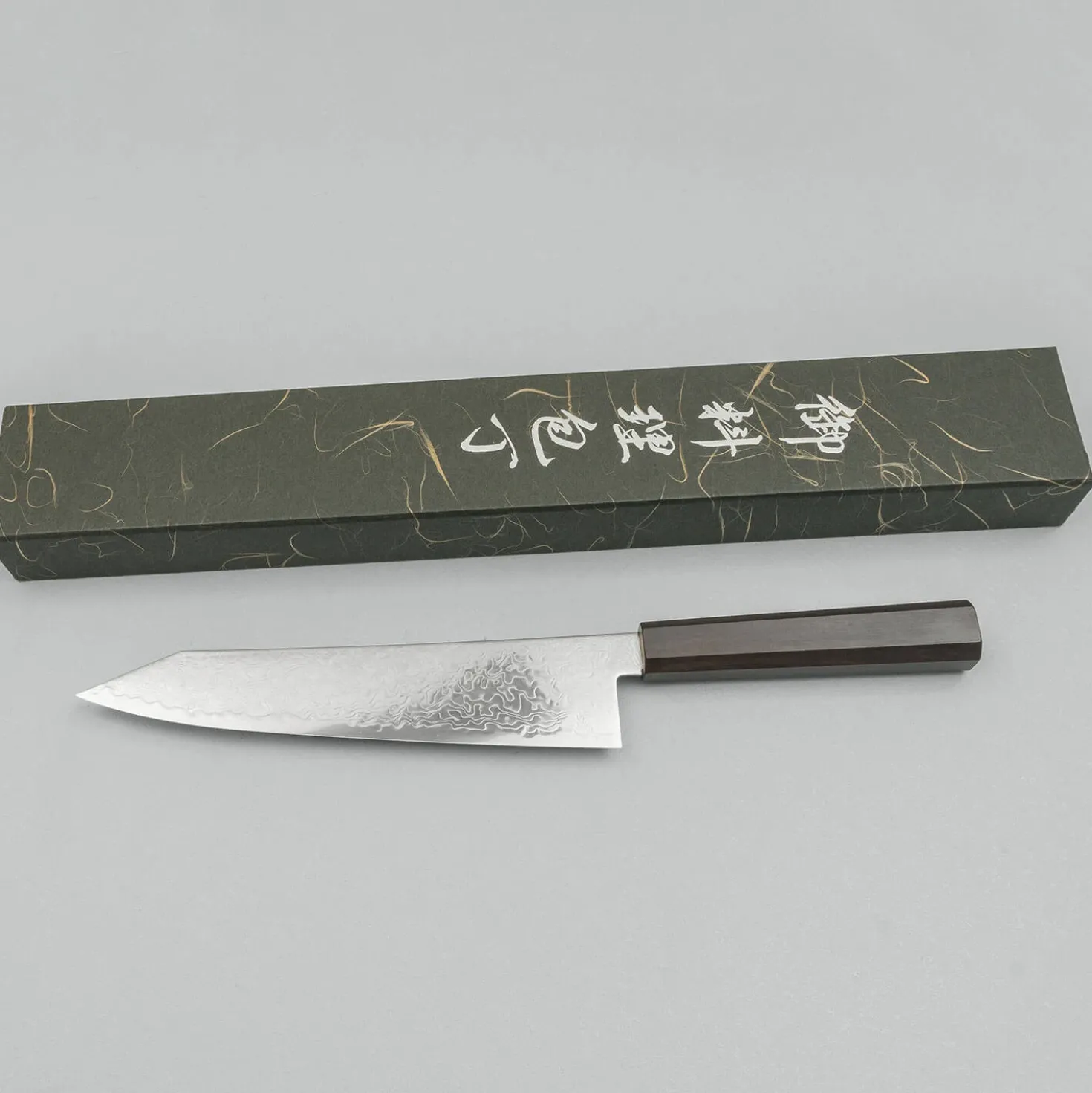 Hatsukokoro Ryuhyo SG2 Damast Ebony Kiritsuke Gyuto 21 cm