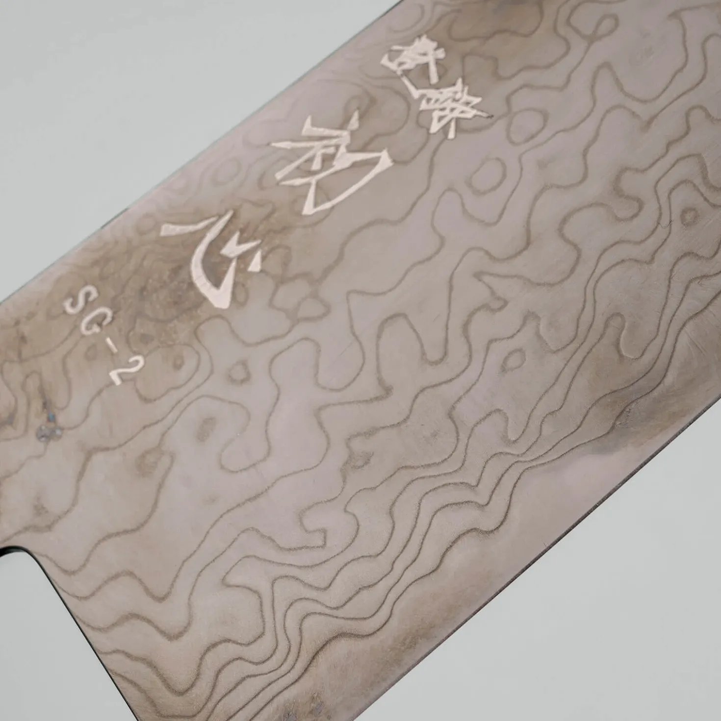 Hatsukokoro Ryuhyo SG2 Damast Ebony Black Coating Gyuto 21 cm