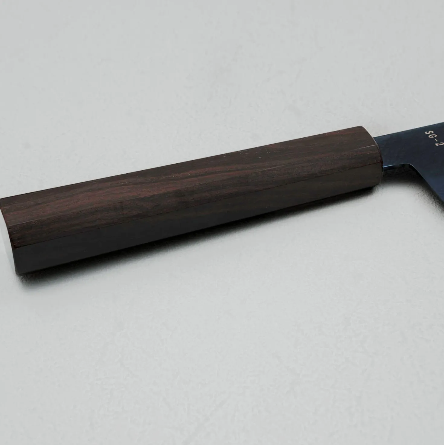 Hatsukokoro Ryuhyo SG2 Damast Ebony Blue Coating Santoku 18 cm