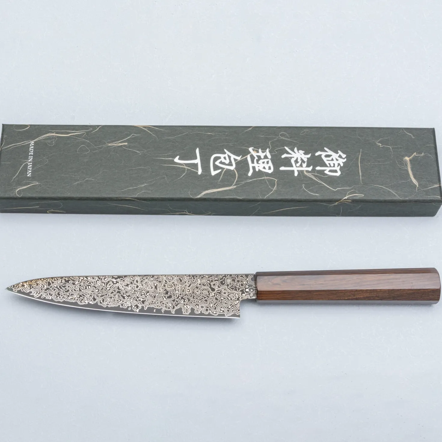 Hatsukokoro Saihyo SG2 Nickel Damast Petty 15 cm