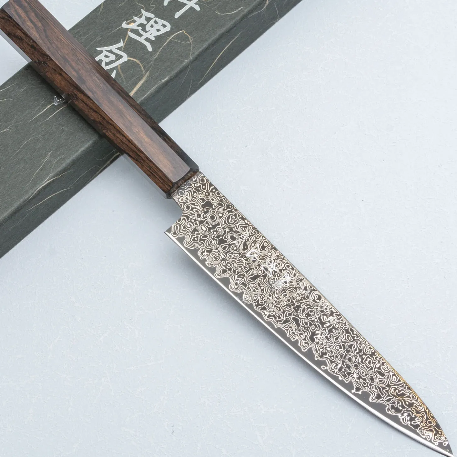 Hatsukokoro Saihyo SG2 Nickel Damast Petty 15 cm