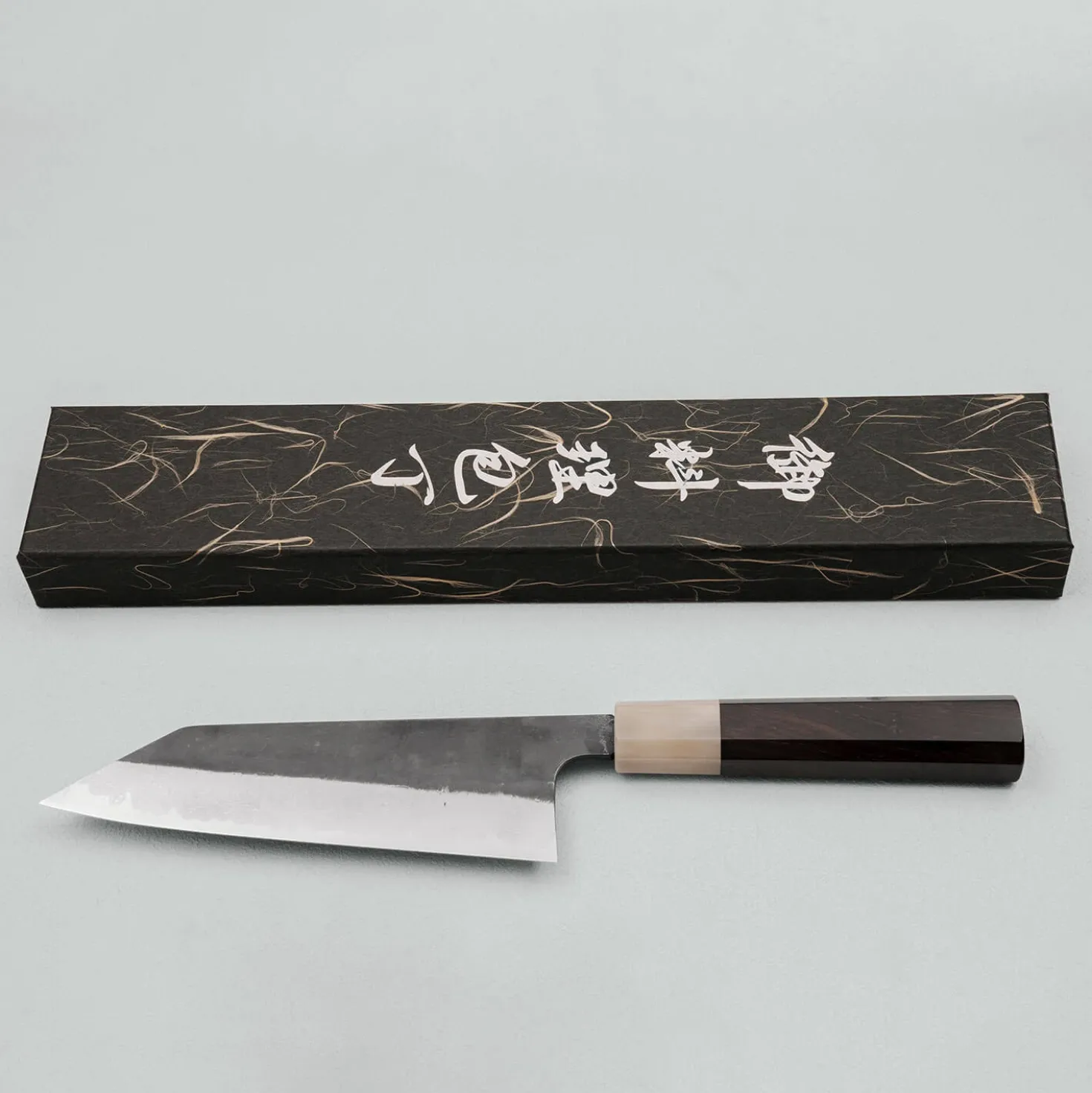 Hatsukokoro Shinkiro Aogami Super Ebony Horn Bunka 17 cm