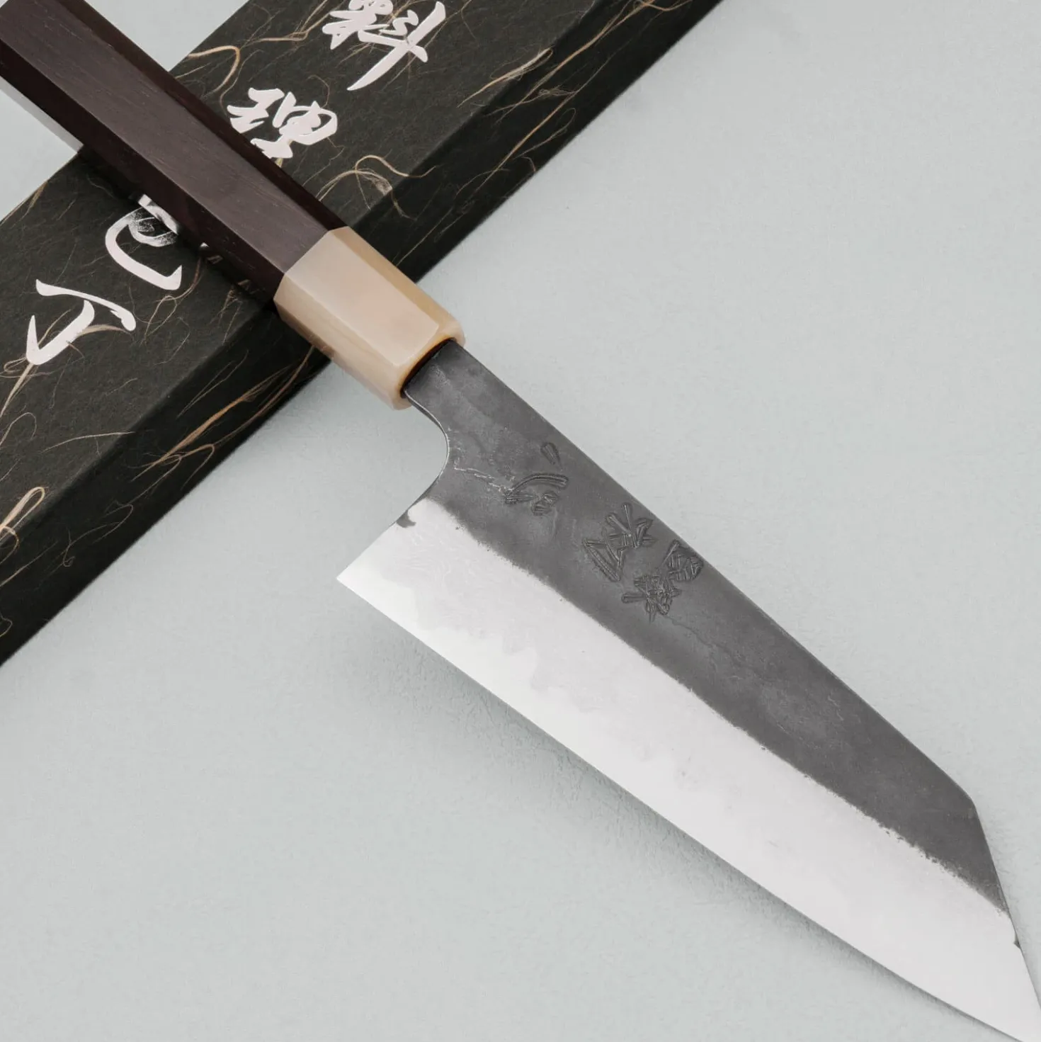 Hatsukokoro Shinkiro Aogami Super Ebony Horn Bunka 17 cm