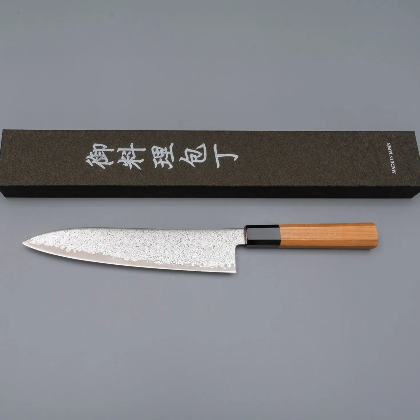 Hatsukokoro Sunaarashi VG10 Damast Gyuto 21 cm