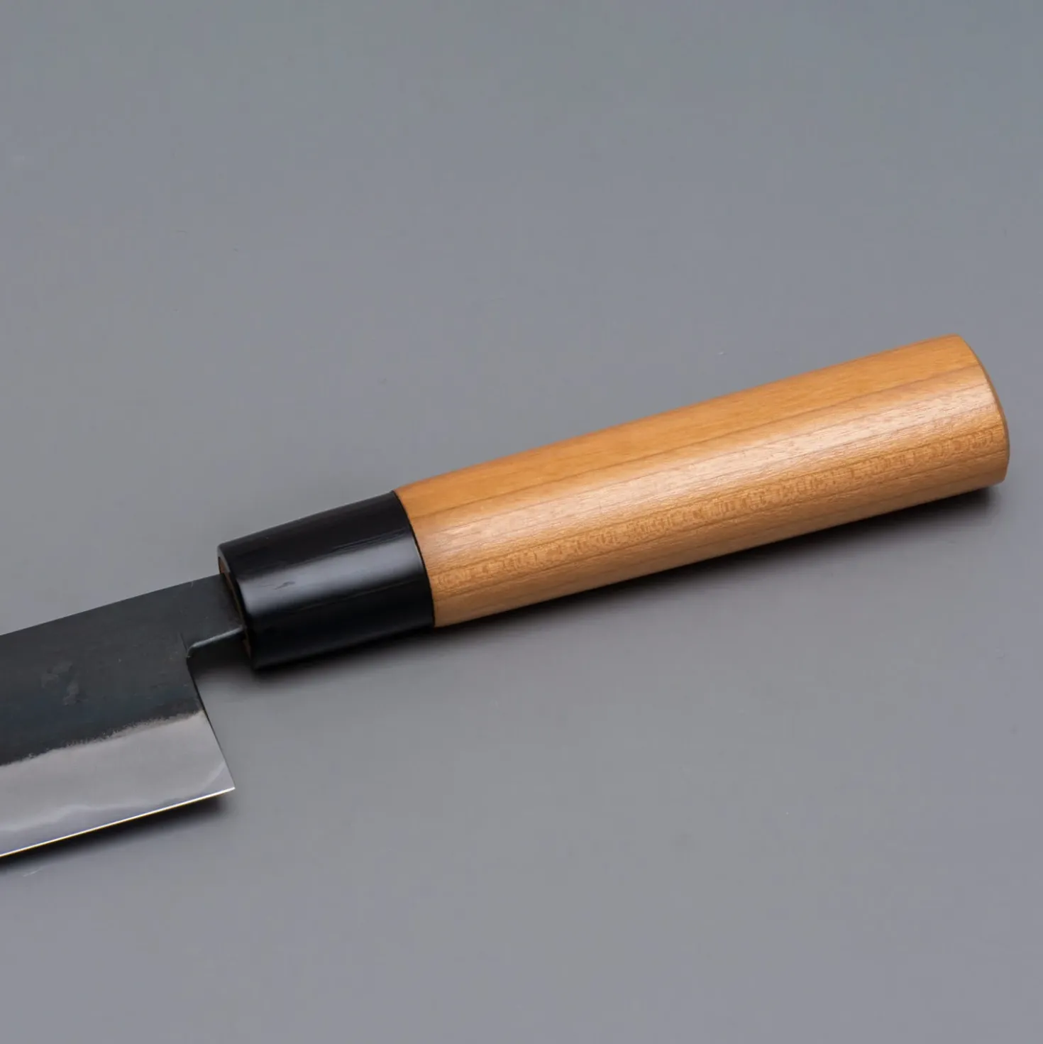 Hinokuni Shirogami Kurouchi Gyuto 18 cm