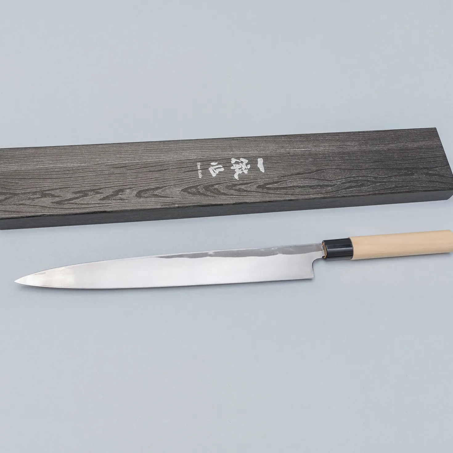 Ittetsu Uraoshi Hand Forged Shiro #2 Yanagiba 33 cm
