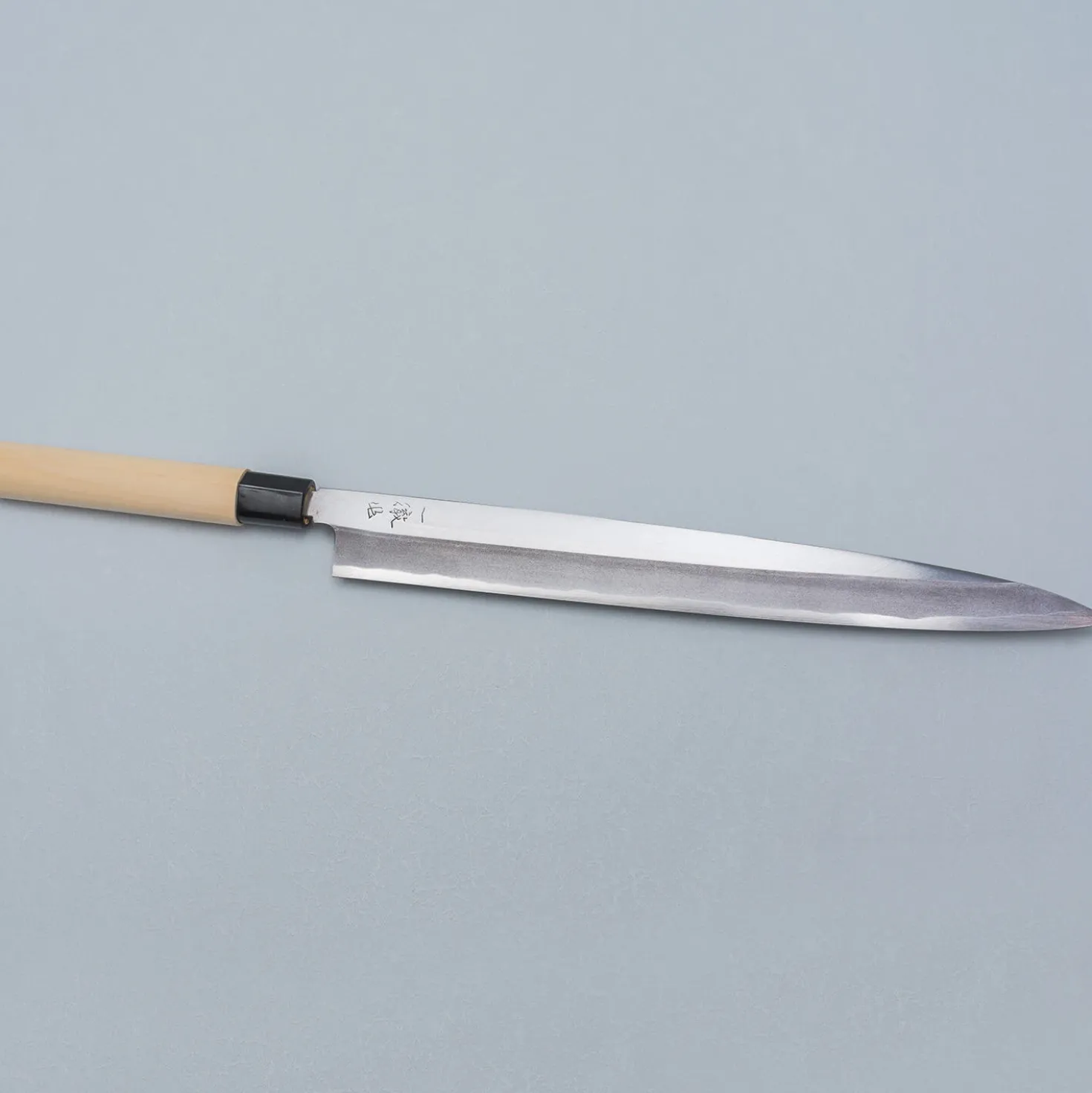 Ittetsu Uraoshi Hand Forged Shiro #2 Yanagiba 33 cm