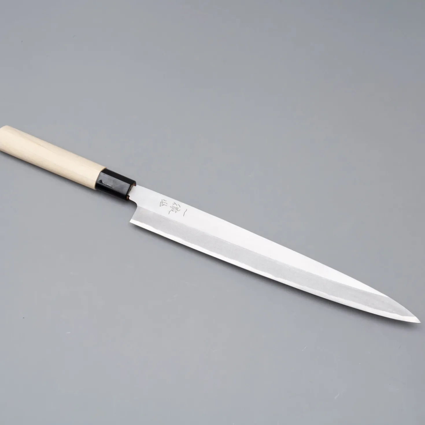 Ittetsu Uraoshi Hand Forged Shiro #2 Yanagiba 27 cm