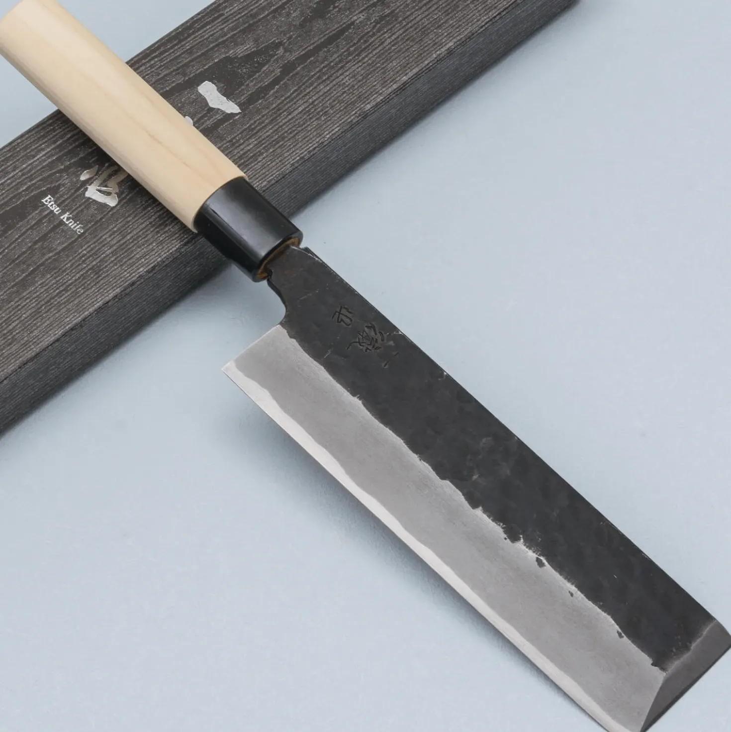 Ittetsu Uraoshi Hand Forged Tsuchime Kurouchi Shiro #2 Usuba 18 cm