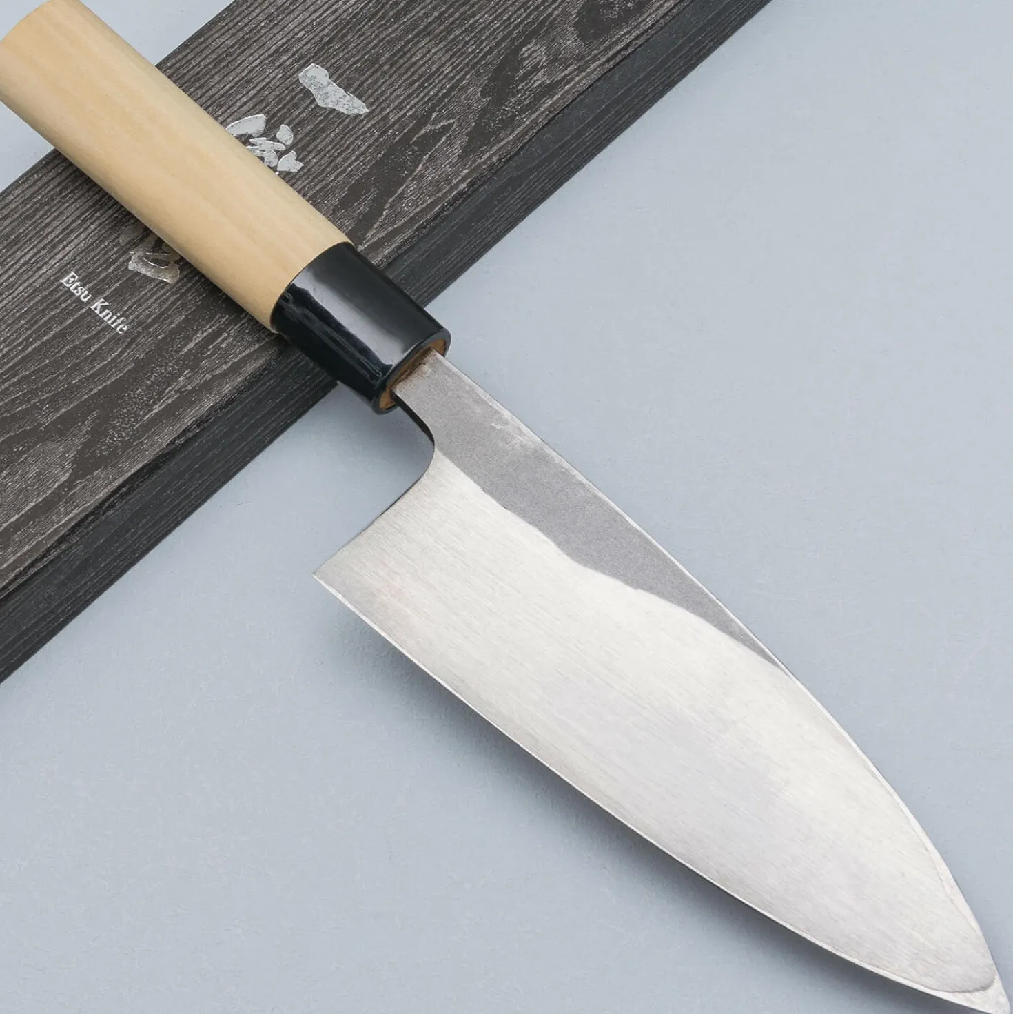 Ittetsu Uraoshi Hand Forged Tsuchime Kurouchi Shiro #2 Deba 15 cm Lefthanded