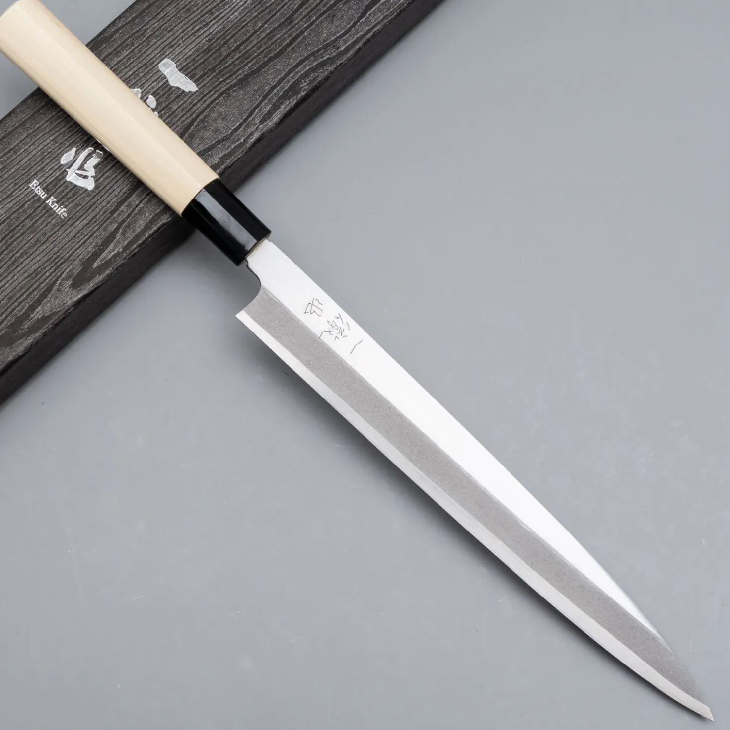 Ittetsu Uraoshi Shiro #2 Yanagiba 24 cm
