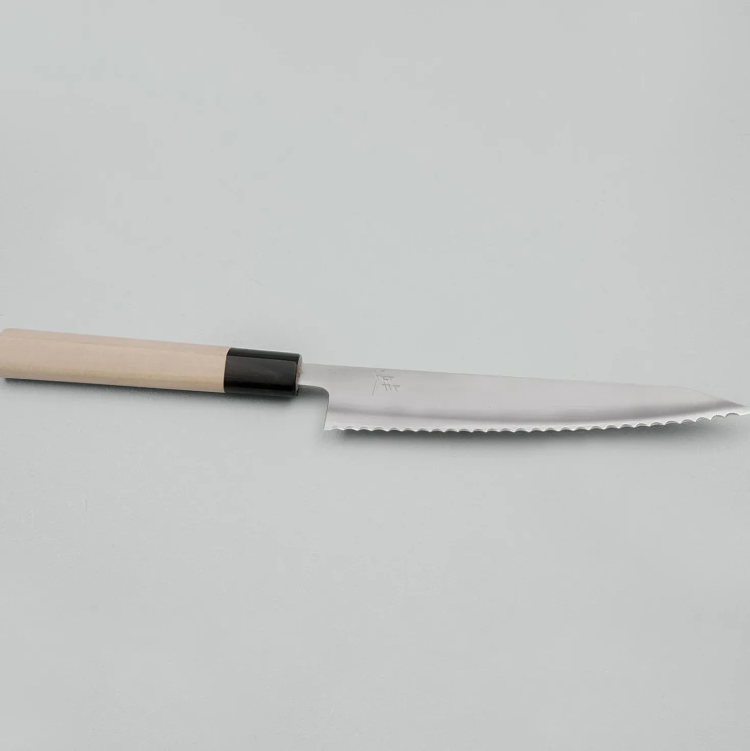 JNS Kaeru Kasumi SLD Serrated Petty 18 cm
