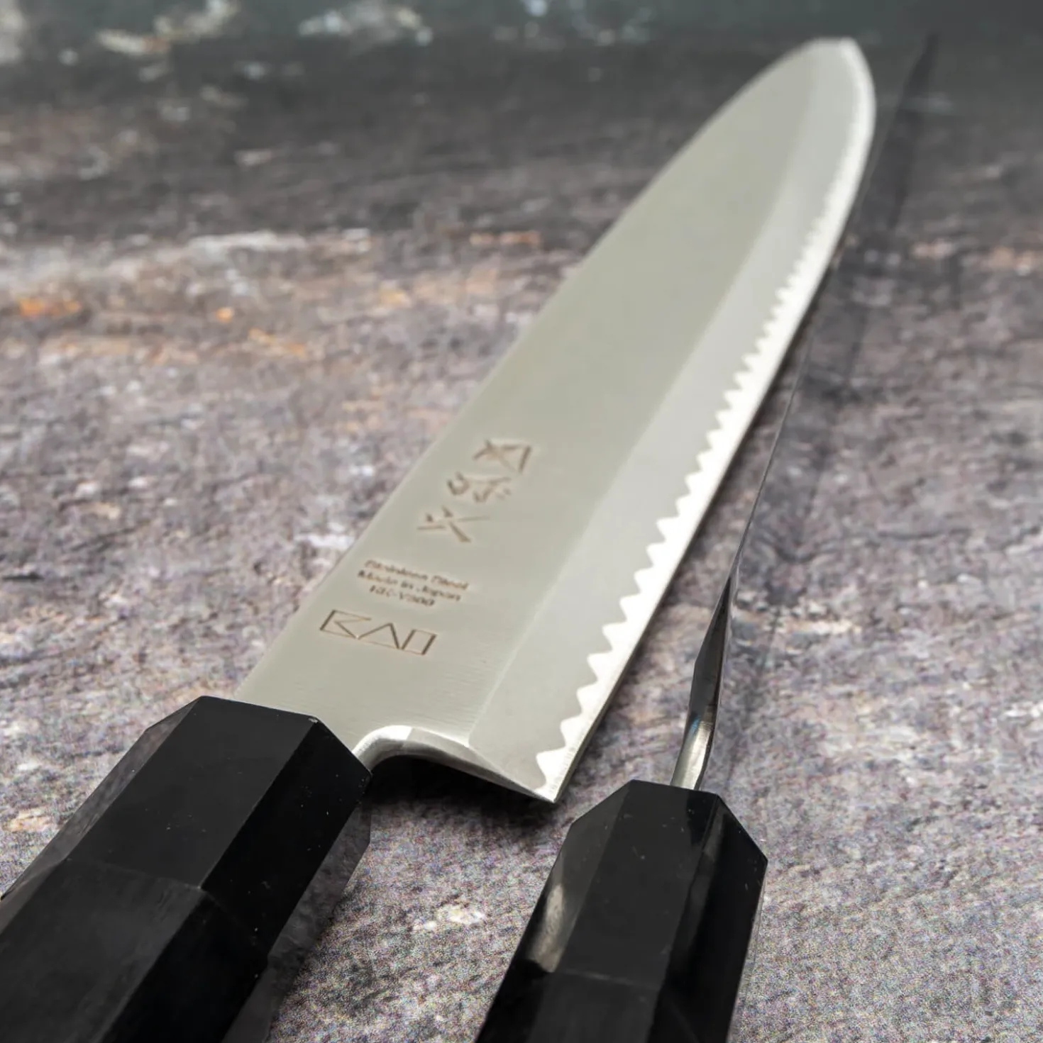 Kai Seki Magoroku KK Yanagiba 27 cm