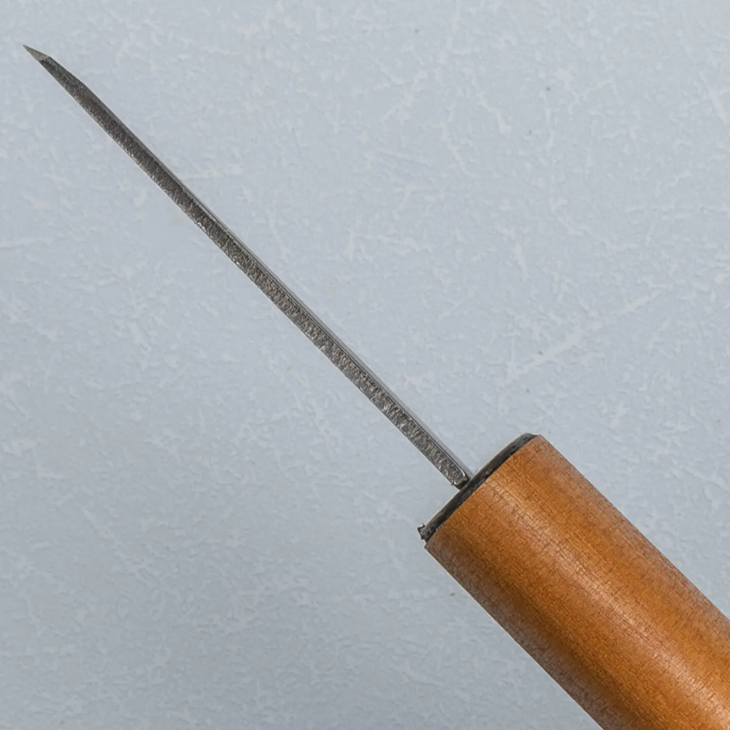 Kanetsune Kiridashi Rikizan Mes Kersenhout