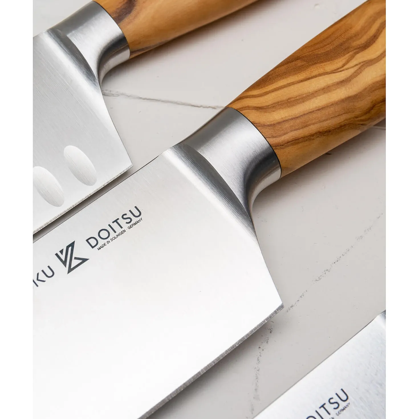 Kazoku Doitsu Broodmes 23 cm